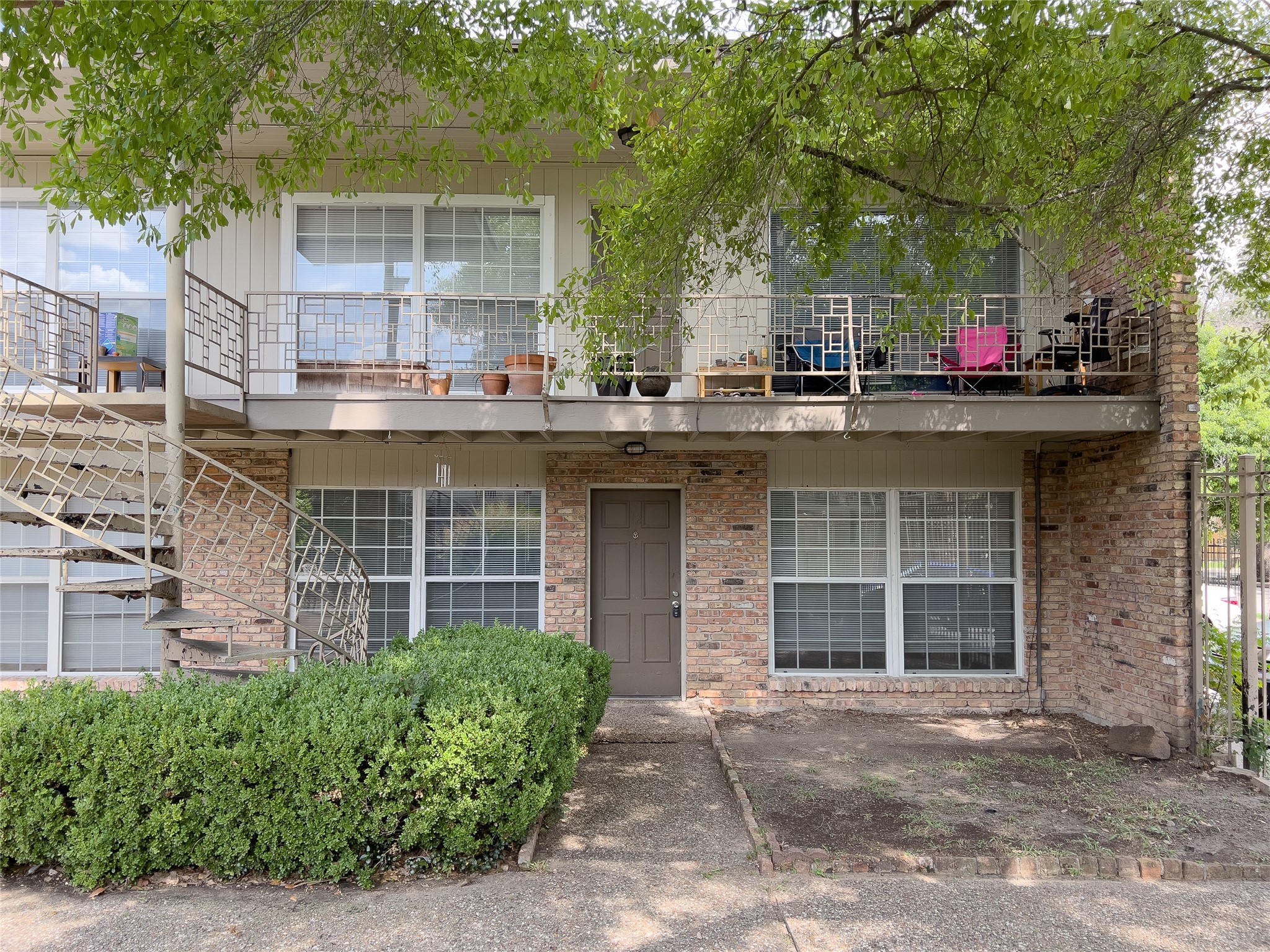 820 W Alabama Street Street Houston TX 77006