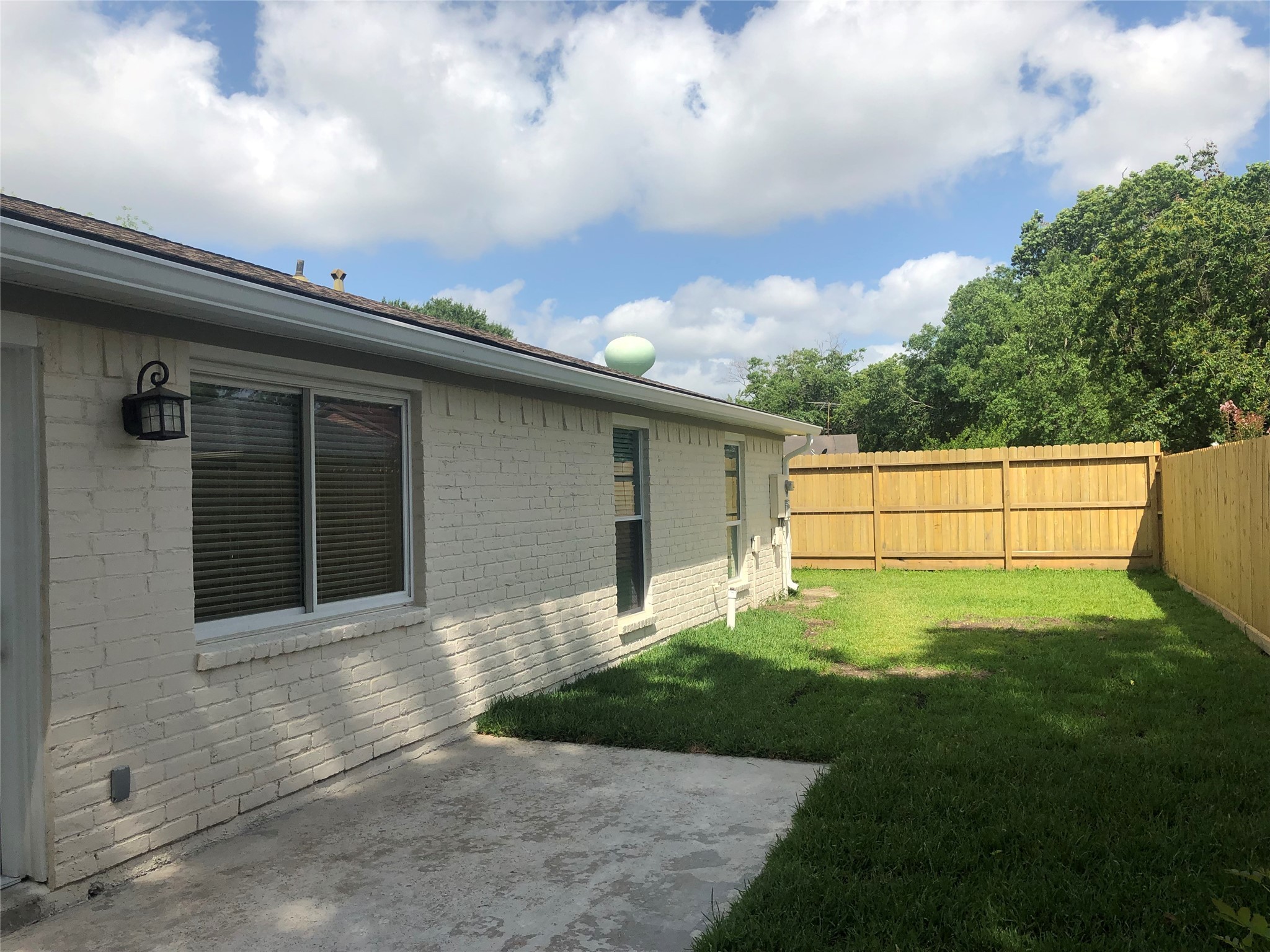 If you have additional questions regarding 10174 Northwest Park Drive  in Houston or would like to tour the property with us call 800-660-1022 and reference MLS# 914830.