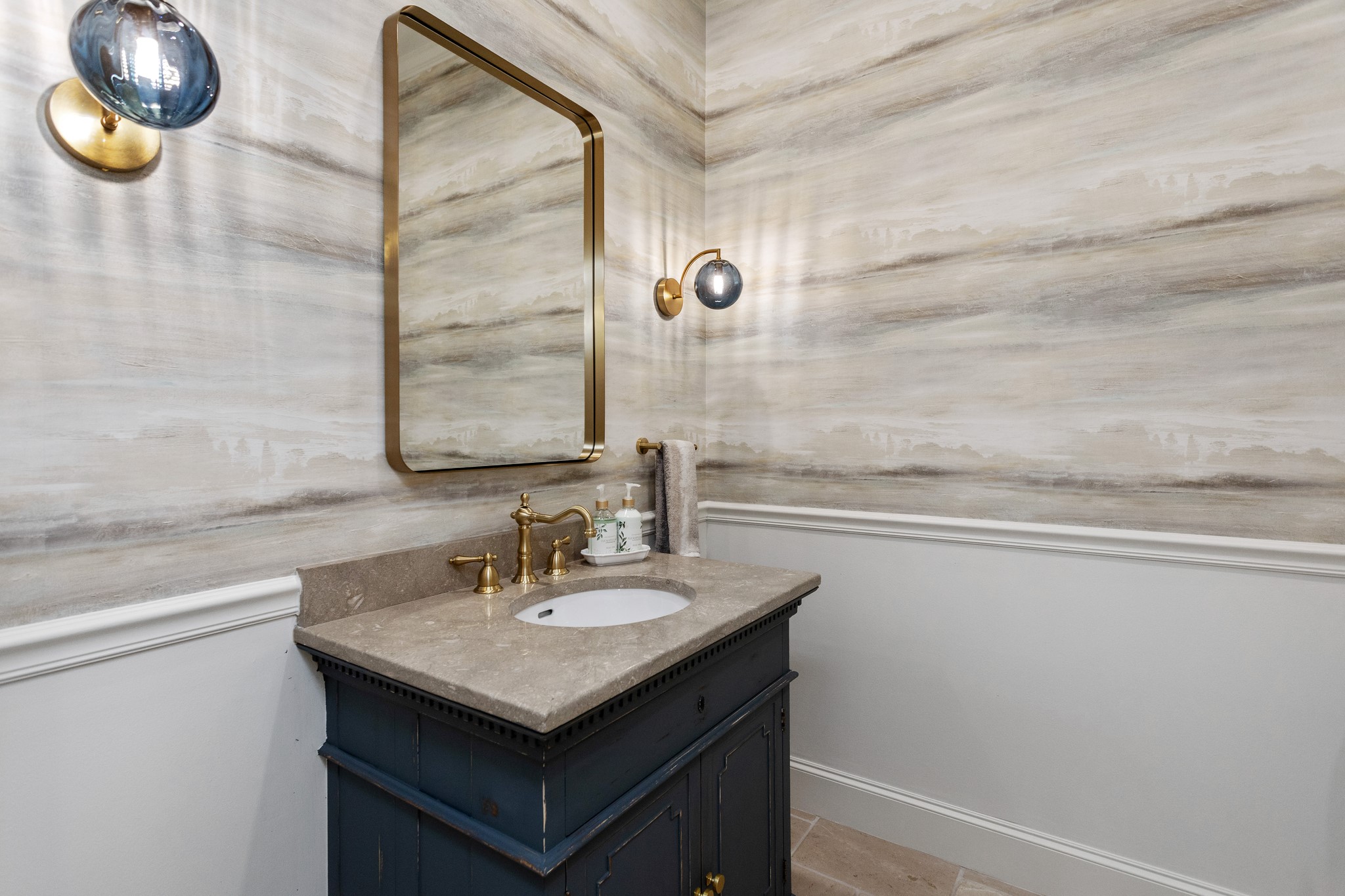 beautiful half bath on first floor. - If you have additional questions regarding 621 Piney Point Road  in Houston or would like to tour the property with us call 800-660-1022 and reference MLS# 94401037.