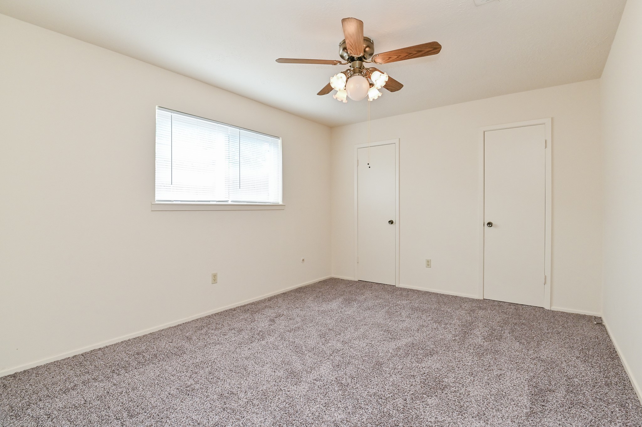 The bedrooms are spacious with large closets and feature nice windows for lots of natural lighting. - If you have additional questions regarding 11510 W Bellfort Avenue  in Houston or would like to tour the property with us call 800-660-1022 and reference MLS# 2873189.