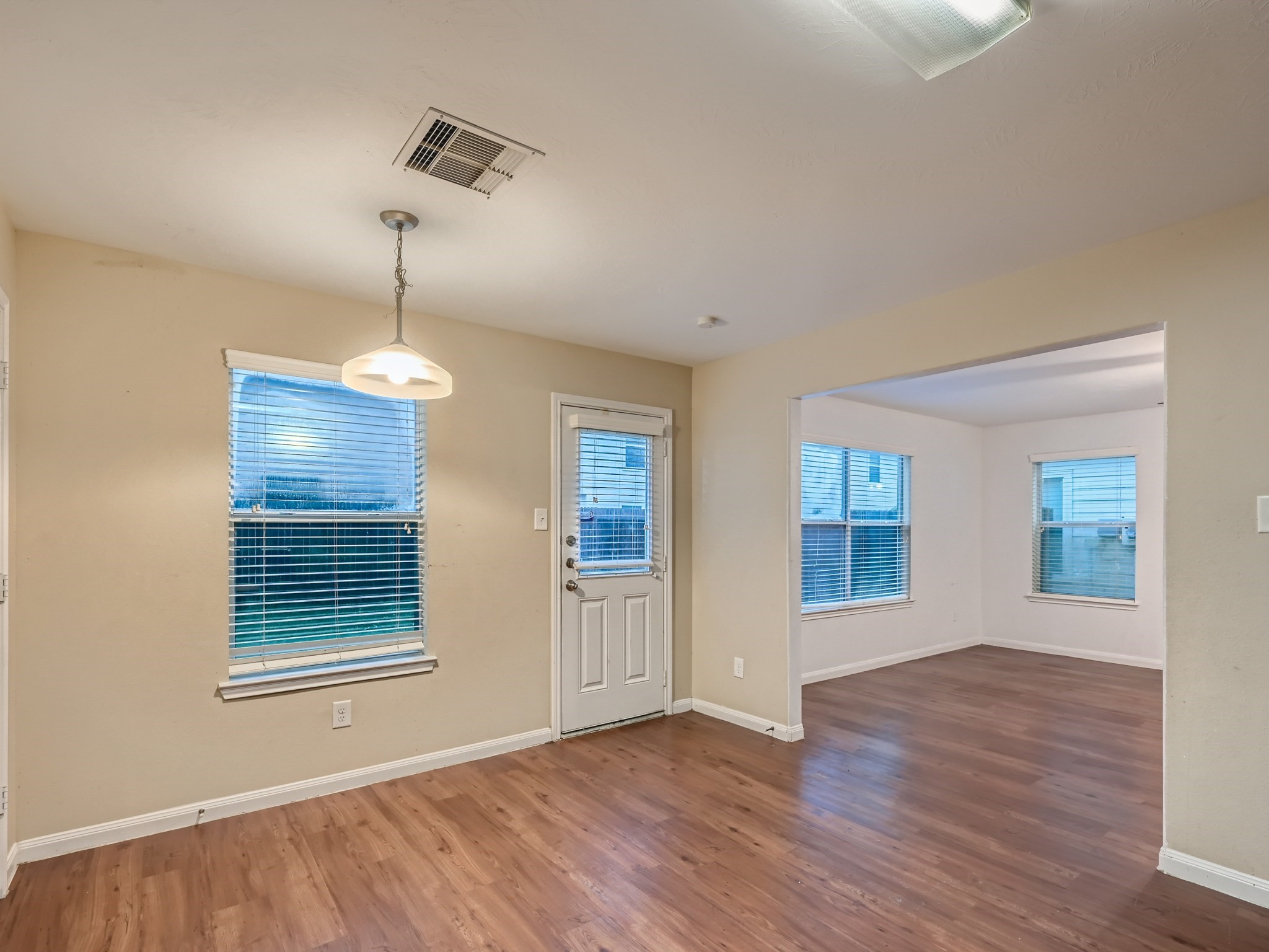 874 Sun Prairie Drive Drive Houston TX 77090