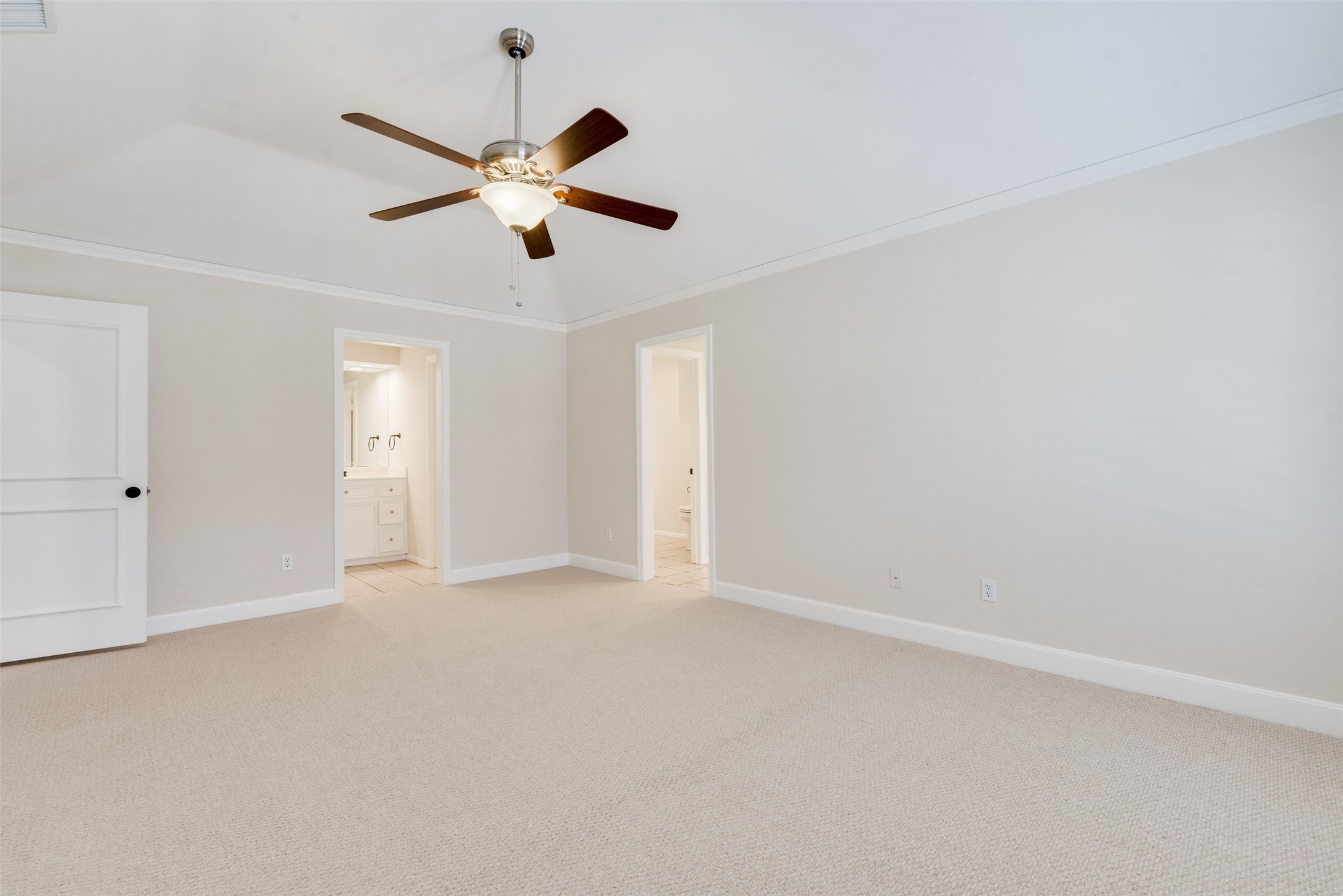 2421 Potomac Drive Drive Houston TX 77057