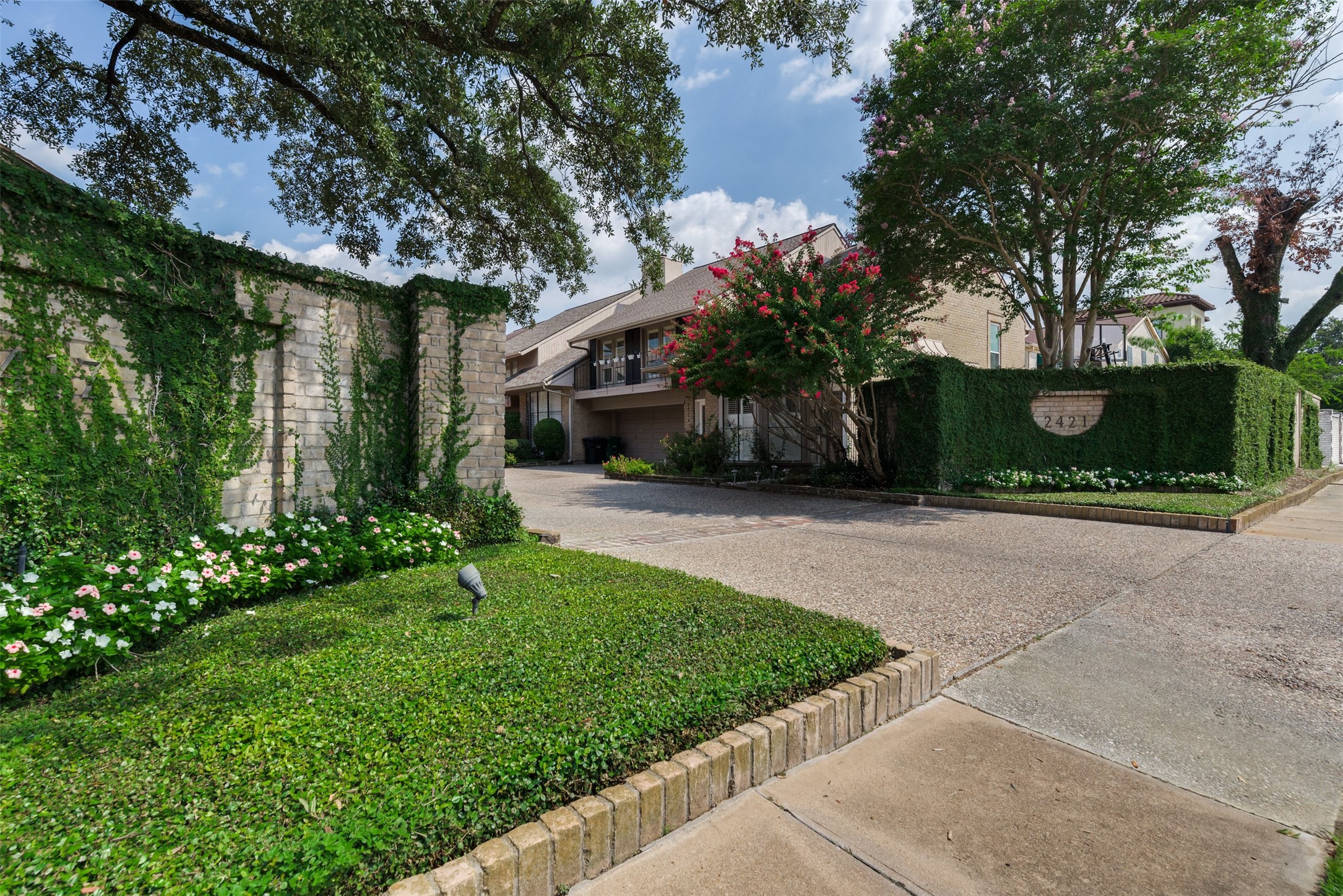 2421 Potomac Drive Drive Houston TX 77057