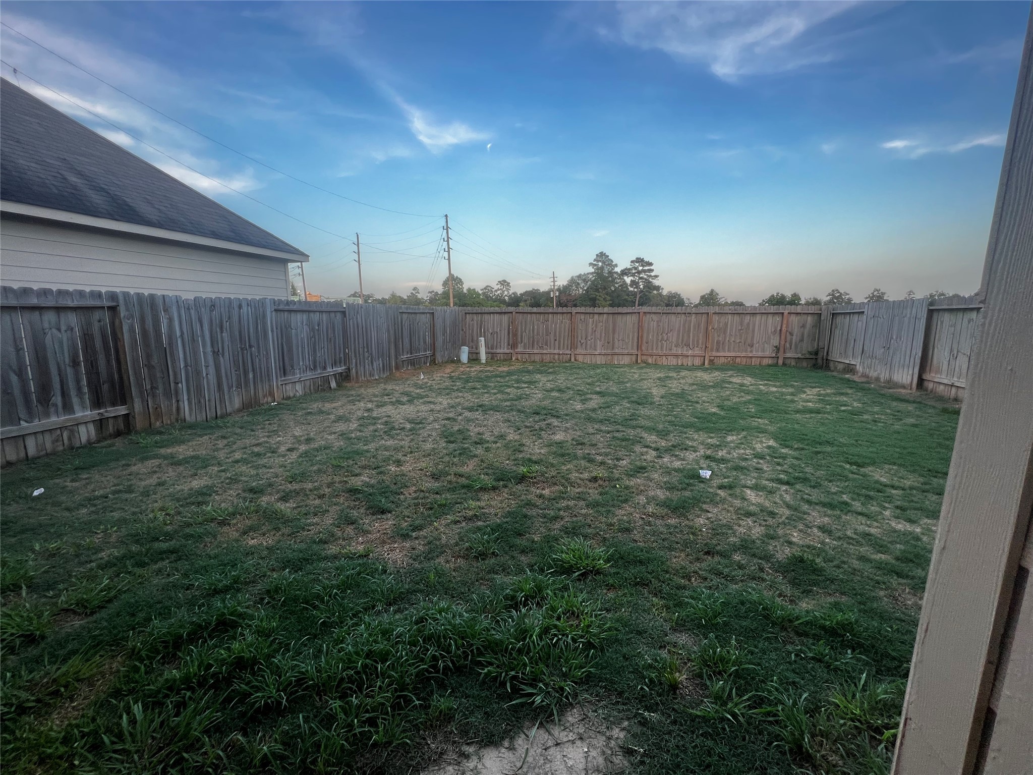 If you have additional questions regarding 2515 Bammelwood Drive  in Houston or would like to tour the property with us call 800-660-1022 and reference MLS# 63962334.