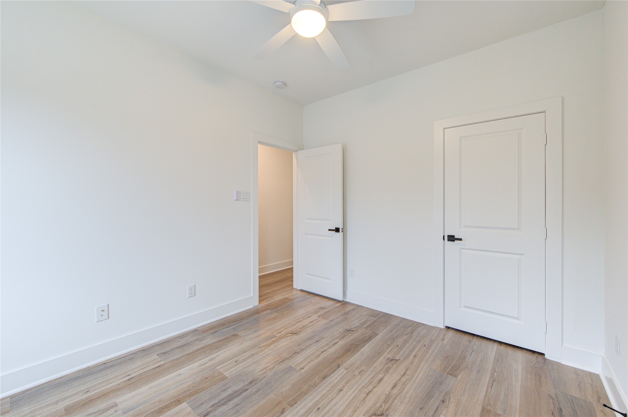 7236 Avenue E Street Street Houston TX 77011