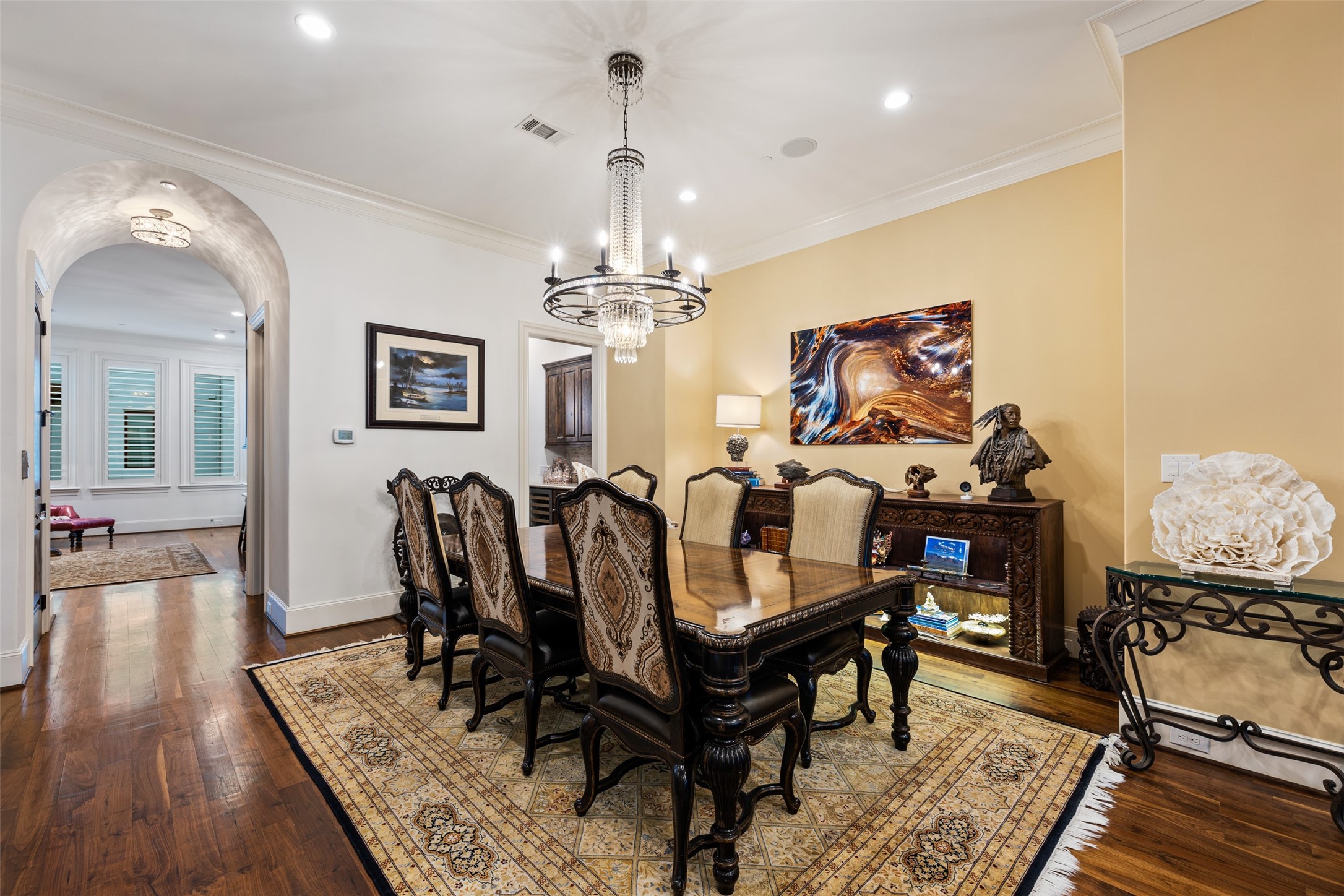 The dining room offers easy access to the kitchen via a butler's pantry area or the breakfast area - If you have additional questions regarding 5318 Paseo Caceres Drive  in Houston or would like to tour the property with us call 800-660-1022 and reference MLS# 10217676.