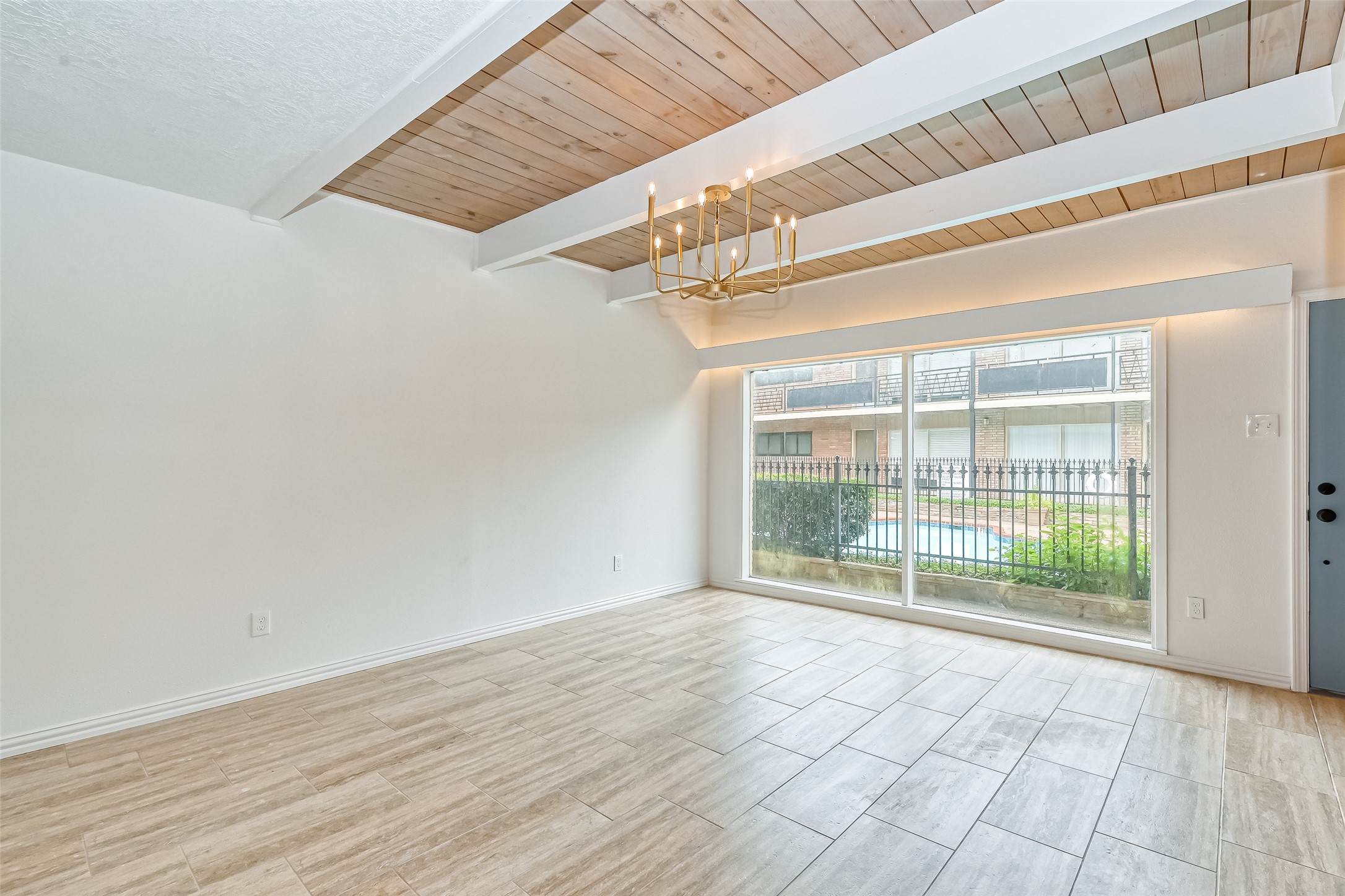 If you have additional questions regarding 3809 N Braeswood Boulevard  in Houston or would like to tour the property with us call 800-660-1022 and reference MLS# 33629129.