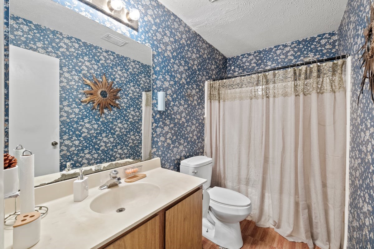 11731 Apple Bough Circle  Circle Houston TX 77067