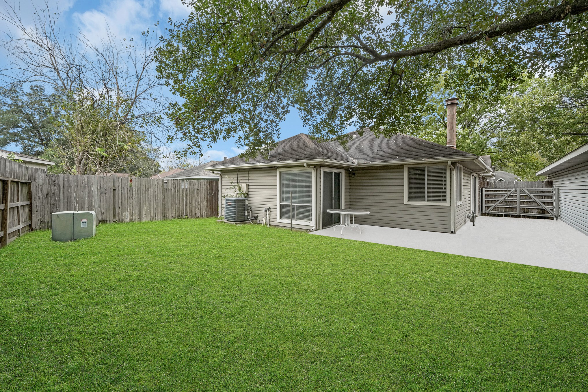 If you have additional questions regarding 9227 Goodmeadow Drive  in Houston or would like to tour the property with us call 800-660-1022 and reference MLS# 36568406.