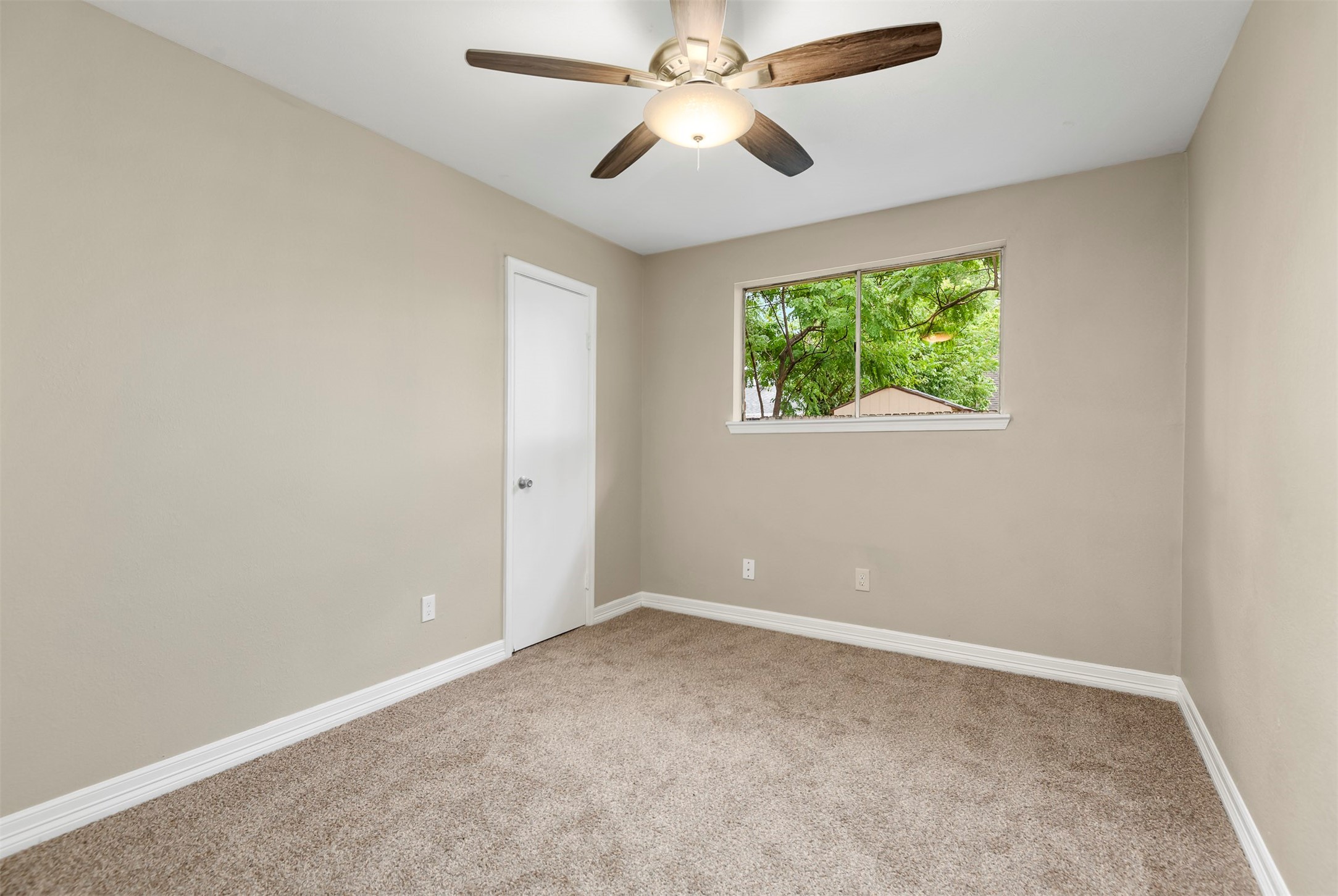 New Carpet - If you have additional questions regarding 11011 Sagewillow Lane  in Houston or would like to tour the property with us call 800-660-1022 and reference MLS# 93340690.