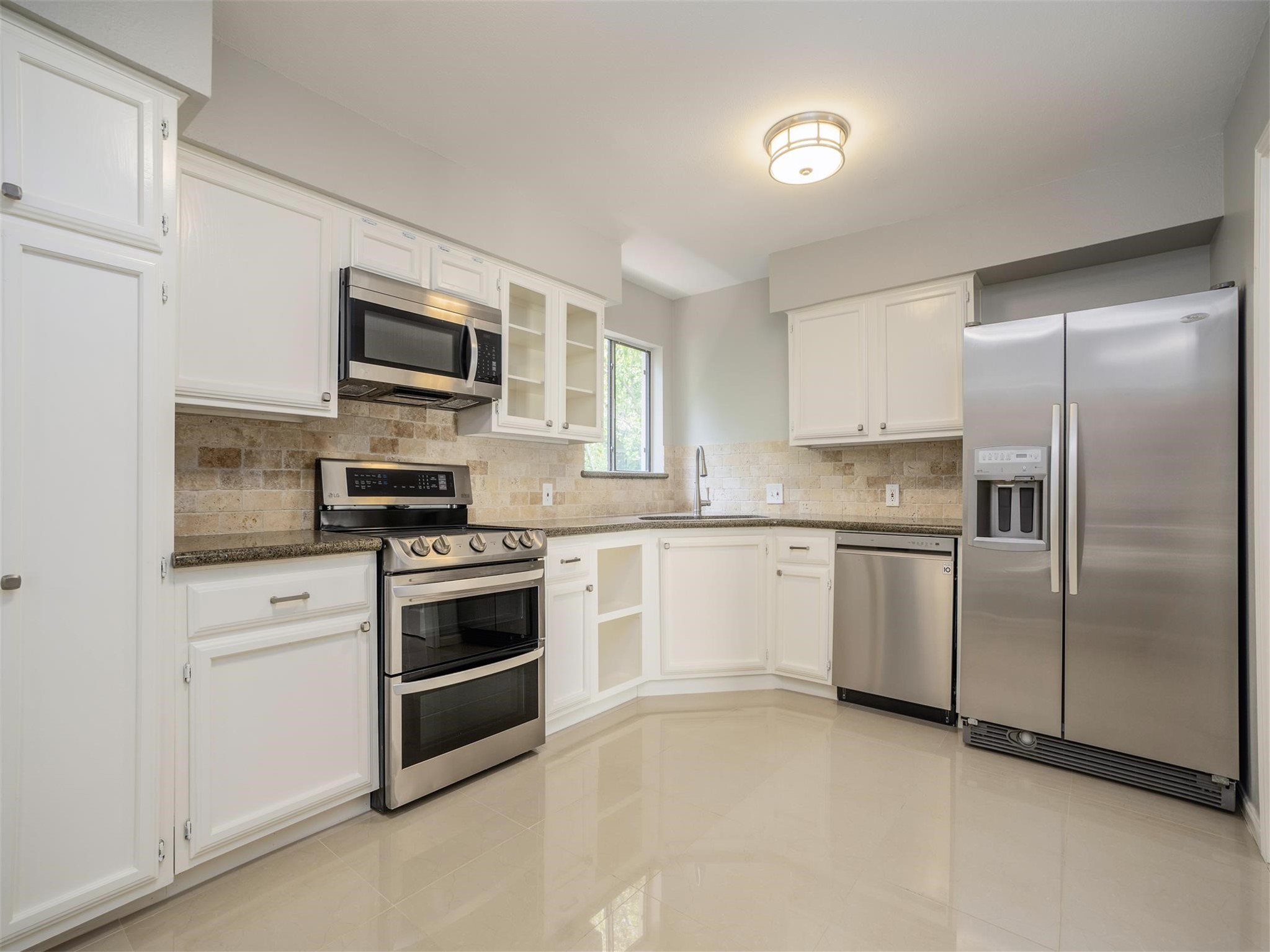2490 Bering Drive Drive Houston TX 77057