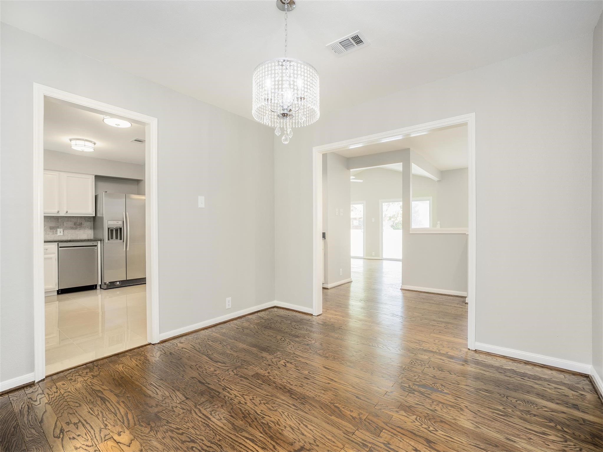 2490 Bering Drive Drive Houston TX 77057