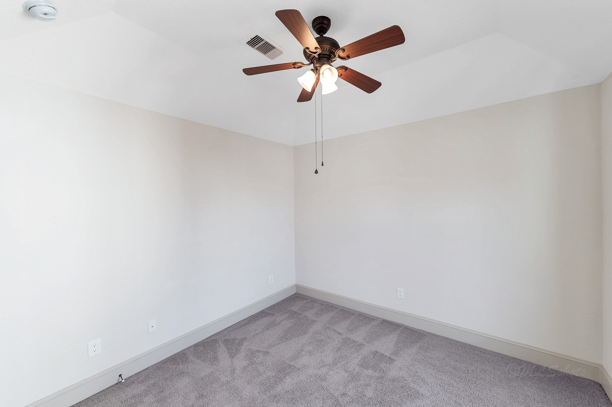 Carpet flooring in bedrooms - If you have additional questions regarding 1802 W 25th Street  in Houston or would like to tour the property with us call 800-660-1022 and reference MLS# 40510928.
