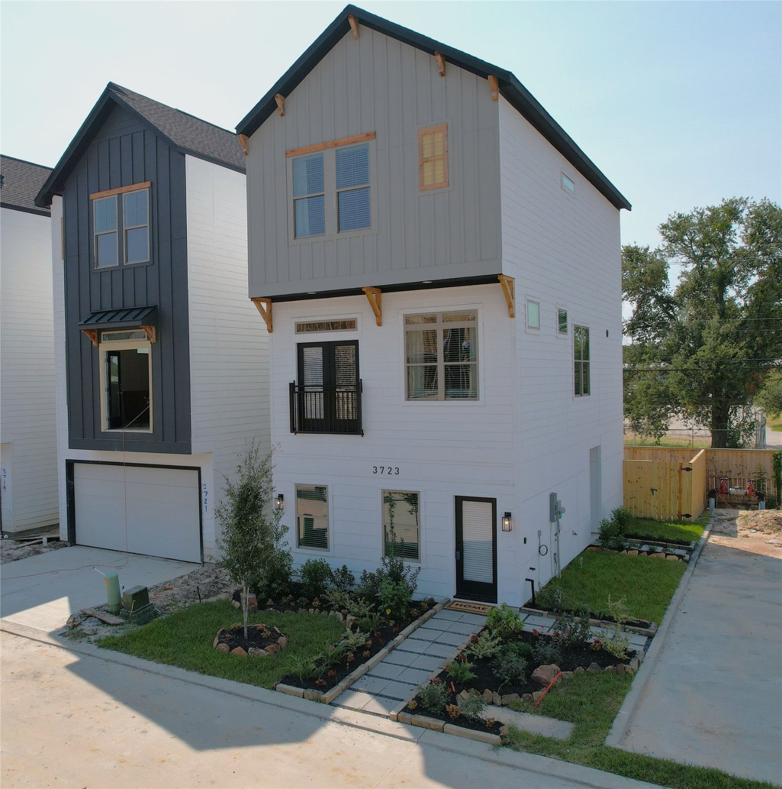 3711 Creekmont Gardens Lane Lane Houston TX 77091