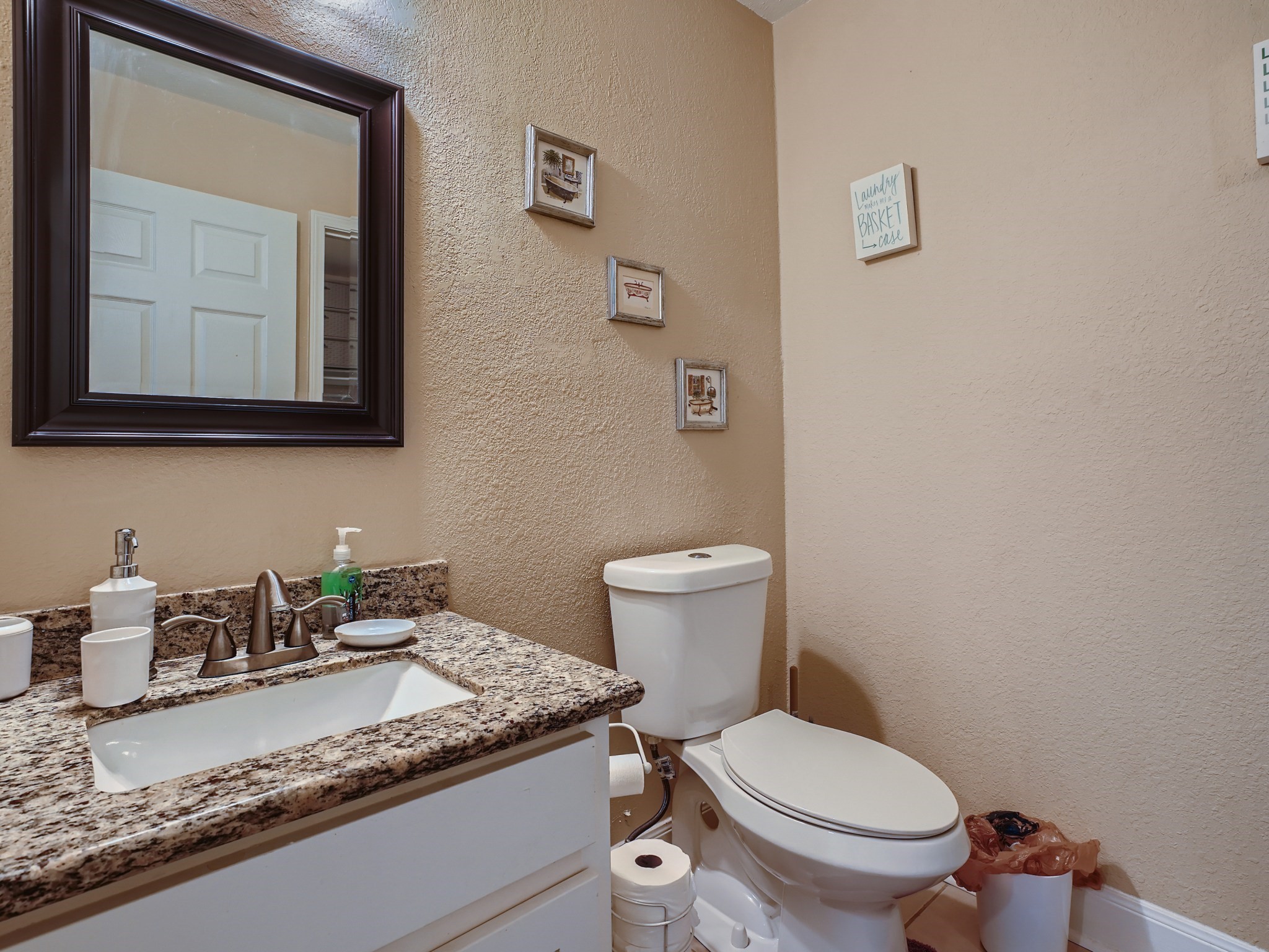 Half Bath - If you have additional questions regarding 1347 Chardonnay Drive  in Houston or would like to tour the property with us call 800-660-1022 and reference MLS# 46794948.