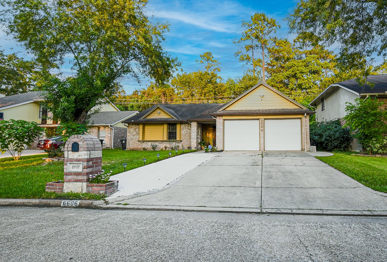 Welcome home! - If you have additional questions regarding 6606 Lewiston Street  in Houston or would like to tour the property with us call 800-660-1022 and reference MLS# 50311995.