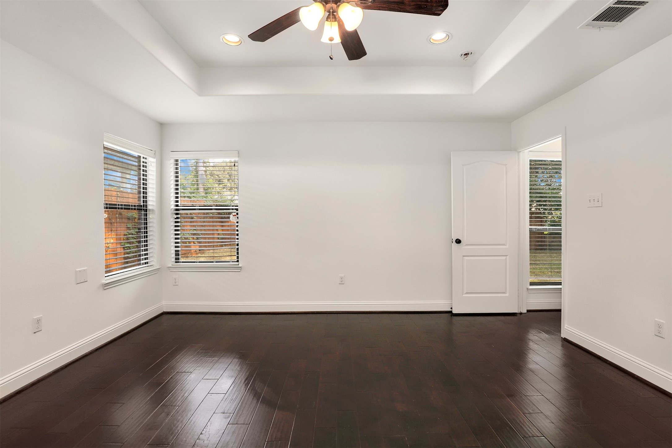 If you have additional questions regarding 4959 Culmore Drive  in Houston or would like to tour the property with us call 800-660-1022 and reference MLS# 23662584.