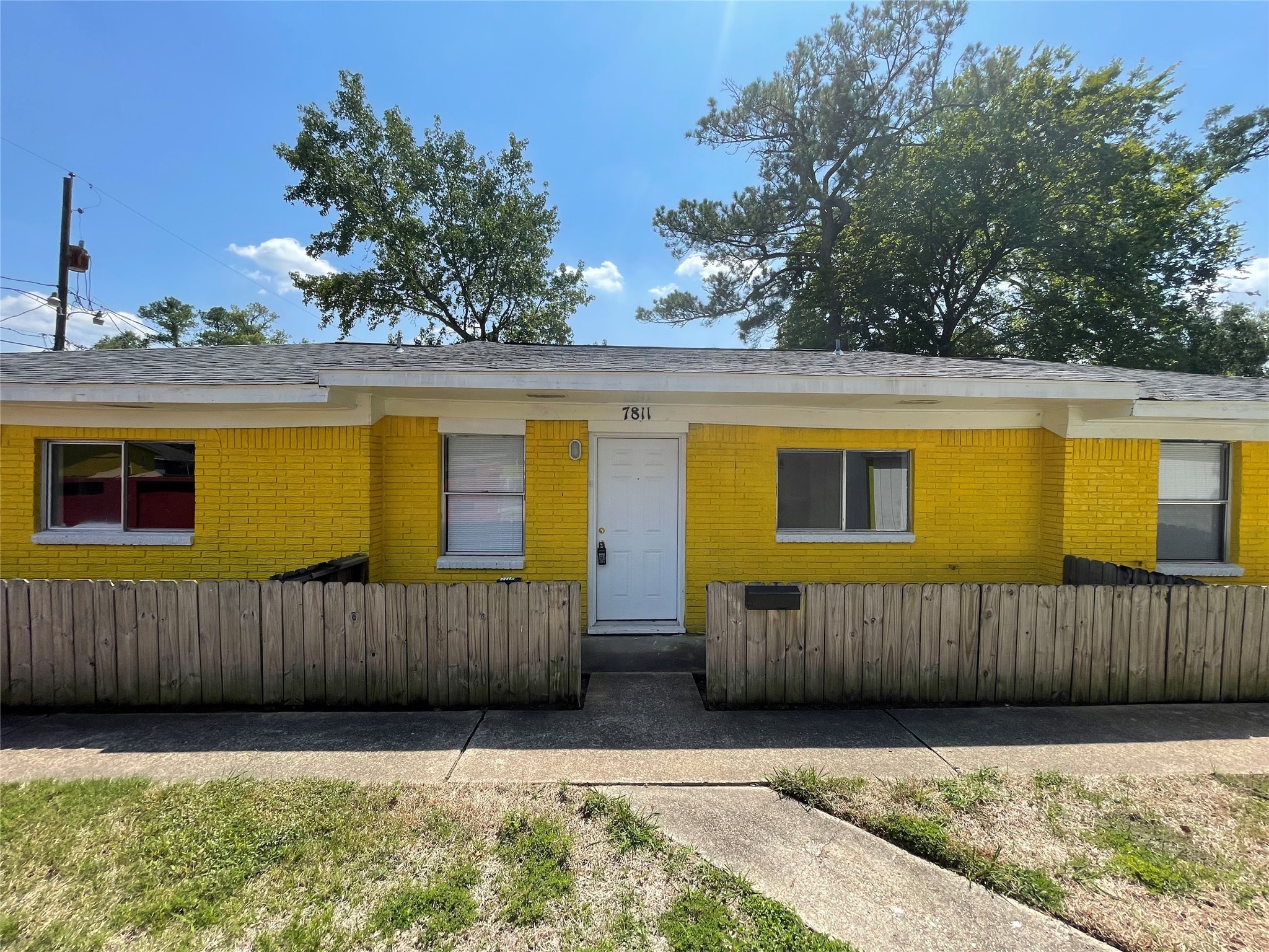 If you have additional questions regarding 7811 Glass Street  in Houston or would like to tour the property with us call 800-660-1022 and reference MLS# 58336756.