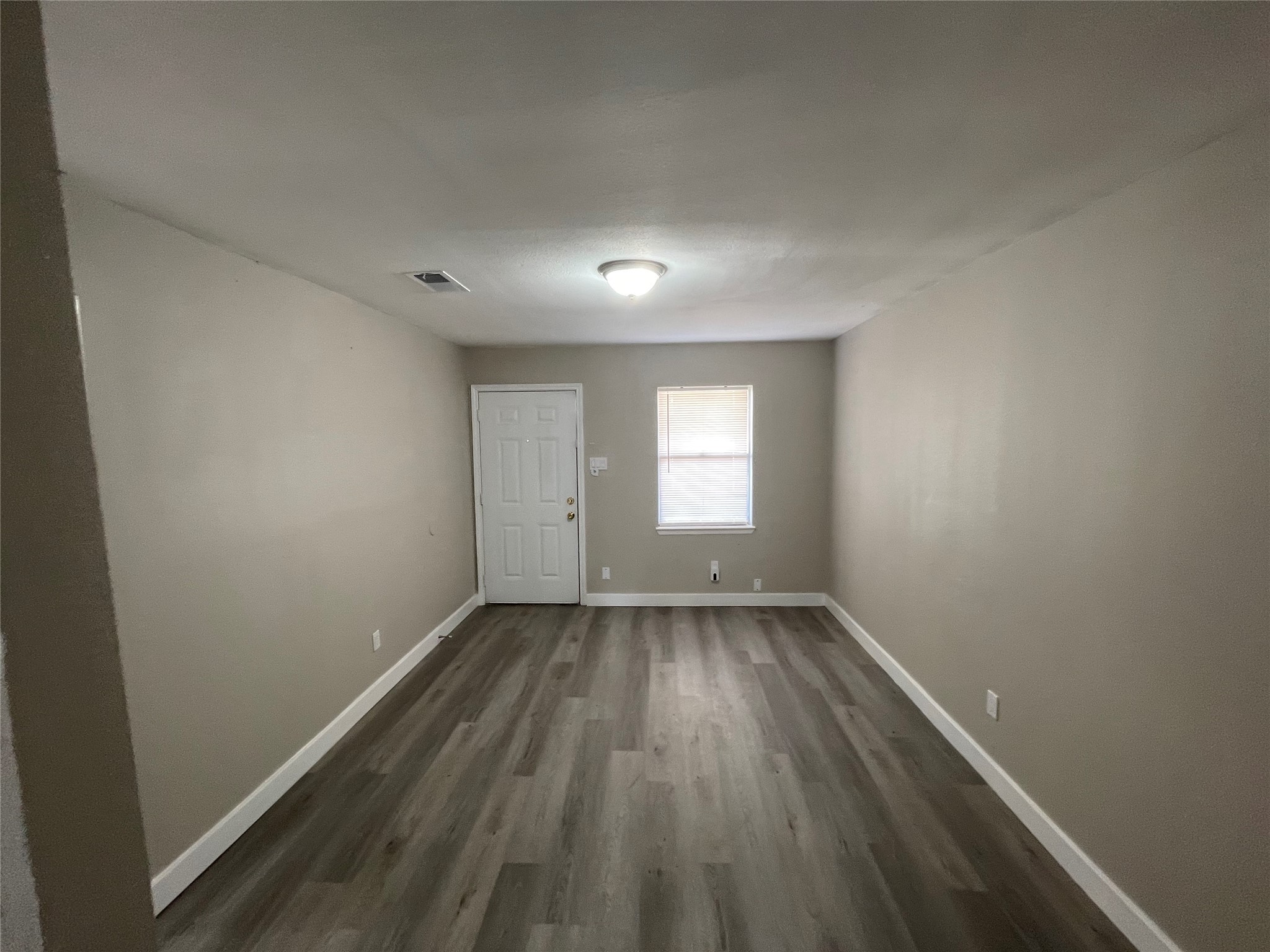 If you have additional questions regarding 7811 Glass Street  in Houston or would like to tour the property with us call 800-660-1022 and reference MLS# 58336756.