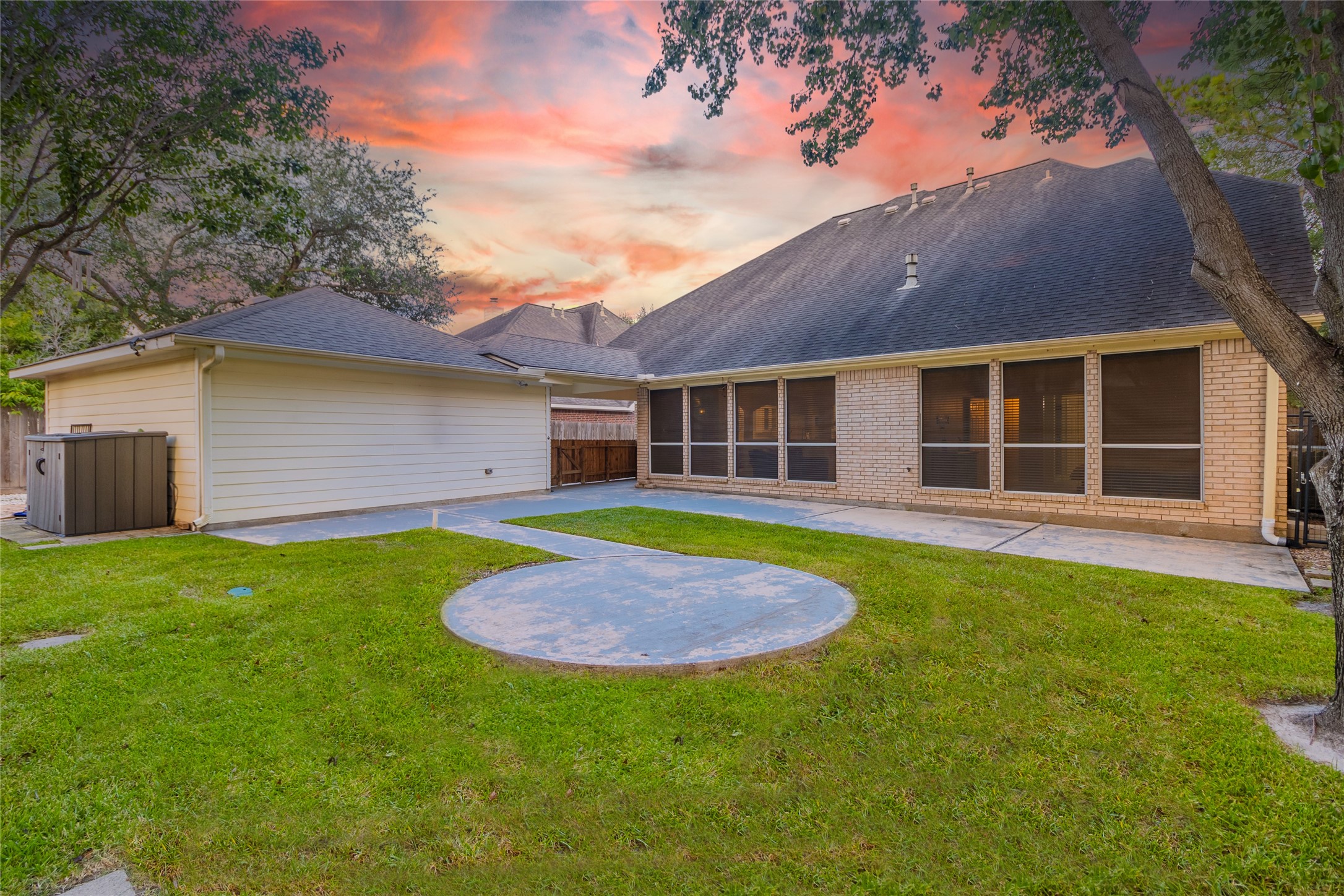 This large backyard is a potential oasis for your family and friends. - If you have additional questions regarding 22418 Rolling Meadow Lane  in Katy or would like to tour the property with us call 800-660-1022 and reference MLS# 41889456.