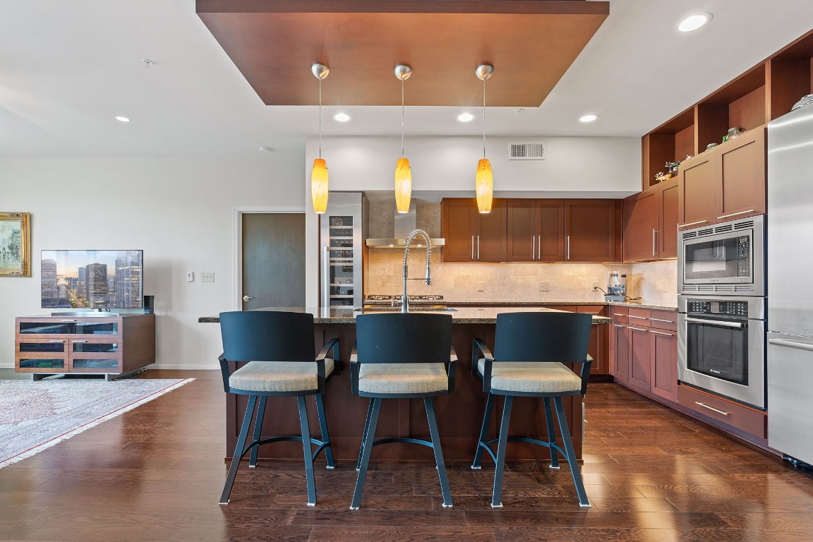 1600 Barton Springs Road Road Austin TX 78704