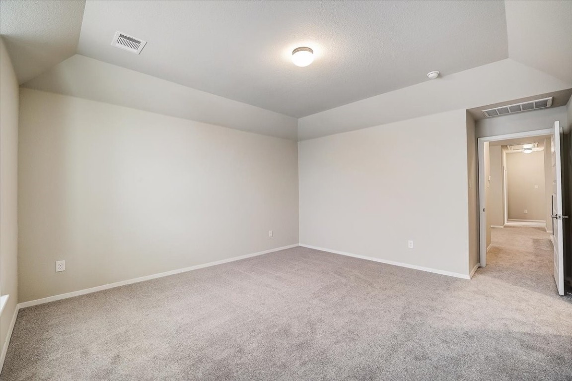 Master bedroom: The master bedroom with en suite bath is located upstairs - If you have additional questions regarding 5629 Respinto Drive  in Austin or would like to tour the property with us call 800-660-1022 and reference MLS# 8807124.