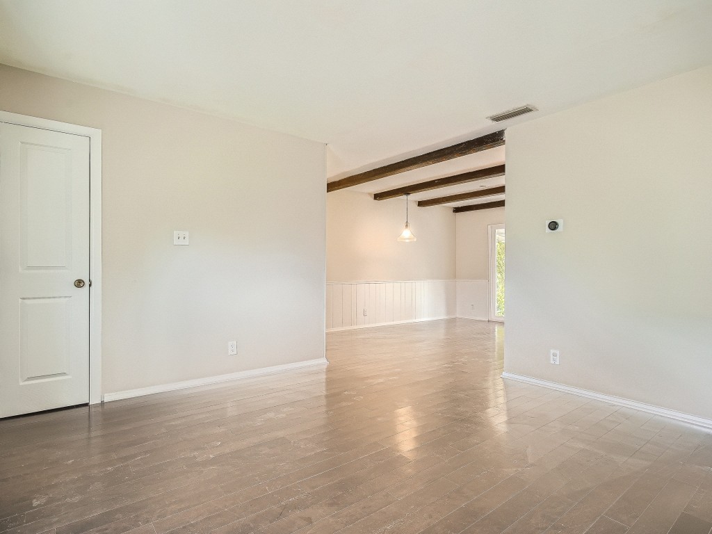 Family room - If you have additional questions regarding 209 E Longspur Boulevard  in Austin or would like to tour the property with us call 800-660-1022 and reference MLS# 5555850.