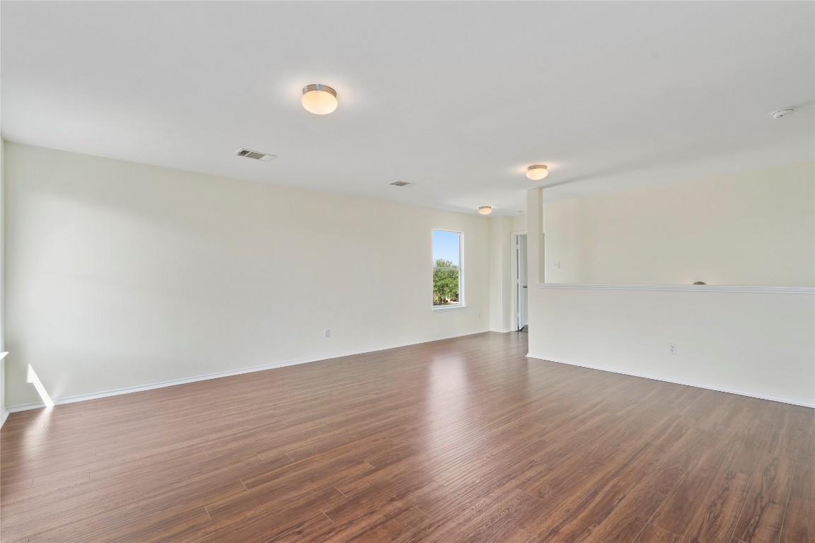 Walking closet - If you have additional questions regarding 11804 Gaelic Drive  in Austin or would like to tour the property with us call 800-660-1022 and reference MLS# 4282718.
