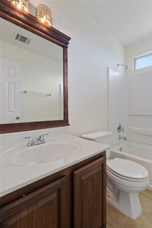 Full Bathroom 2 - If you have additional questions regarding 11804 Gaelic Drive  in Austin or would like to tour the property with us call 800-660-1022 and reference MLS# 4282718.