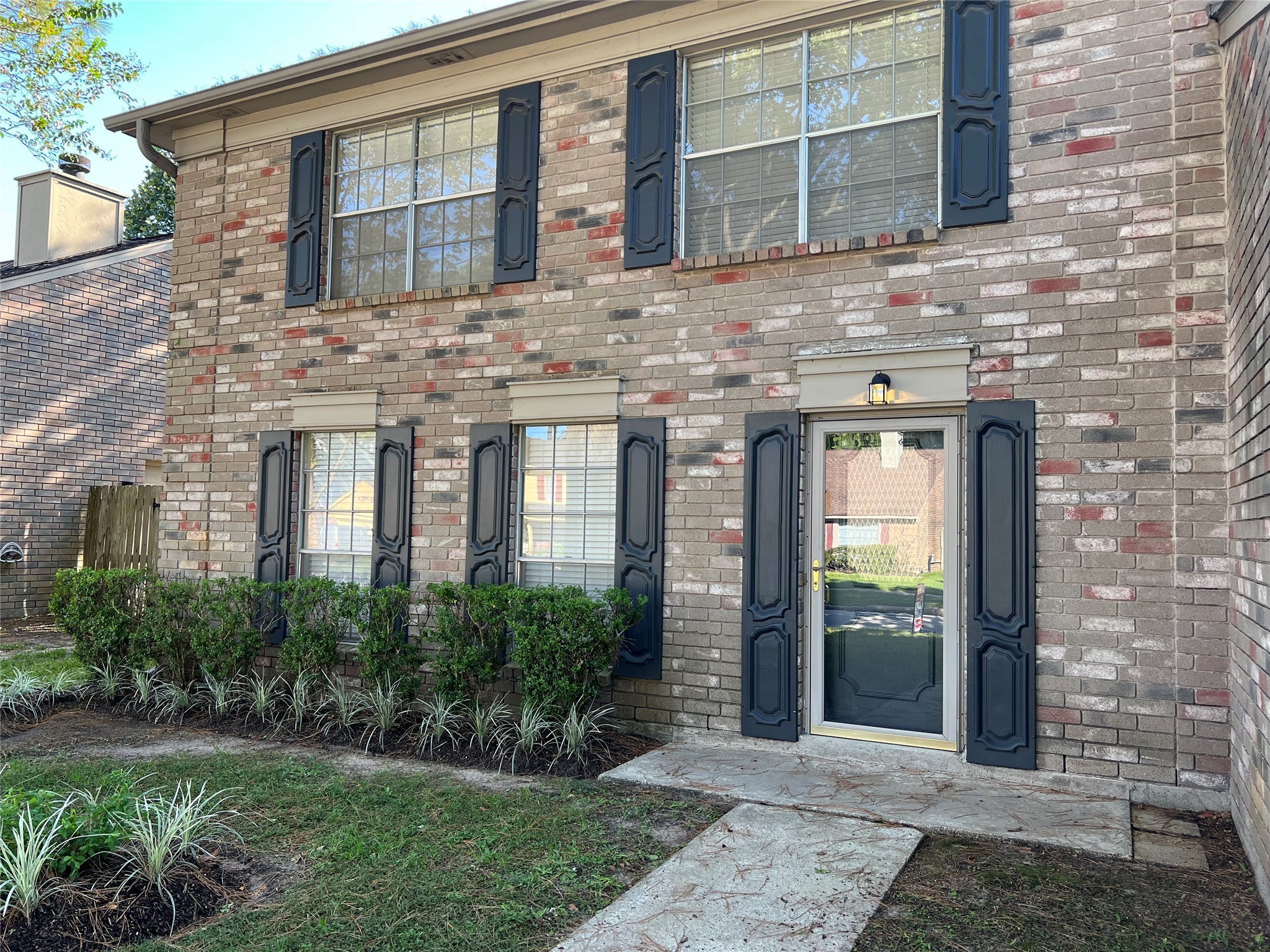 GROOMED GARDEN - If you have additional questions regarding 17315 Colony Creek Drive  in Spring or would like to tour the property with us call 800-660-1022 and reference MLS# 32502190.