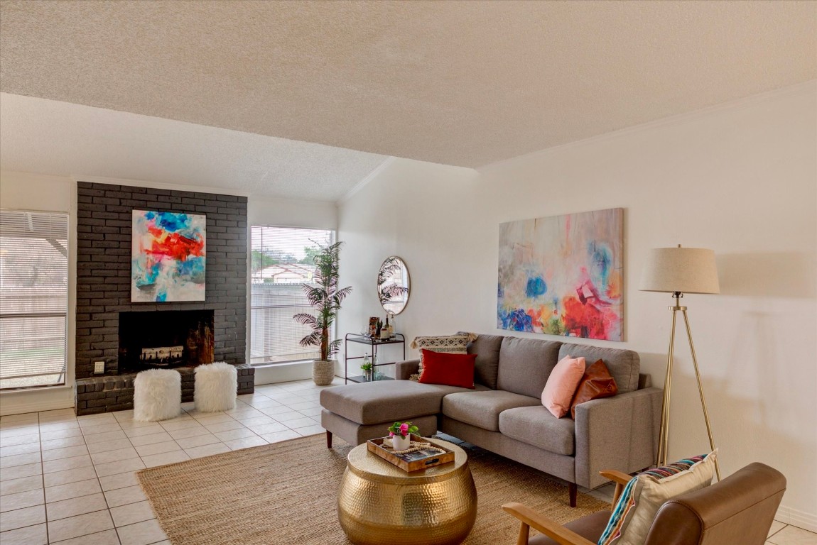 Spacious & Stylin' - If you have additional questions regarding 8909 Trone Circle  in Austin or would like to tour the property with us call 800-660-1022 and reference MLS# 3157471.