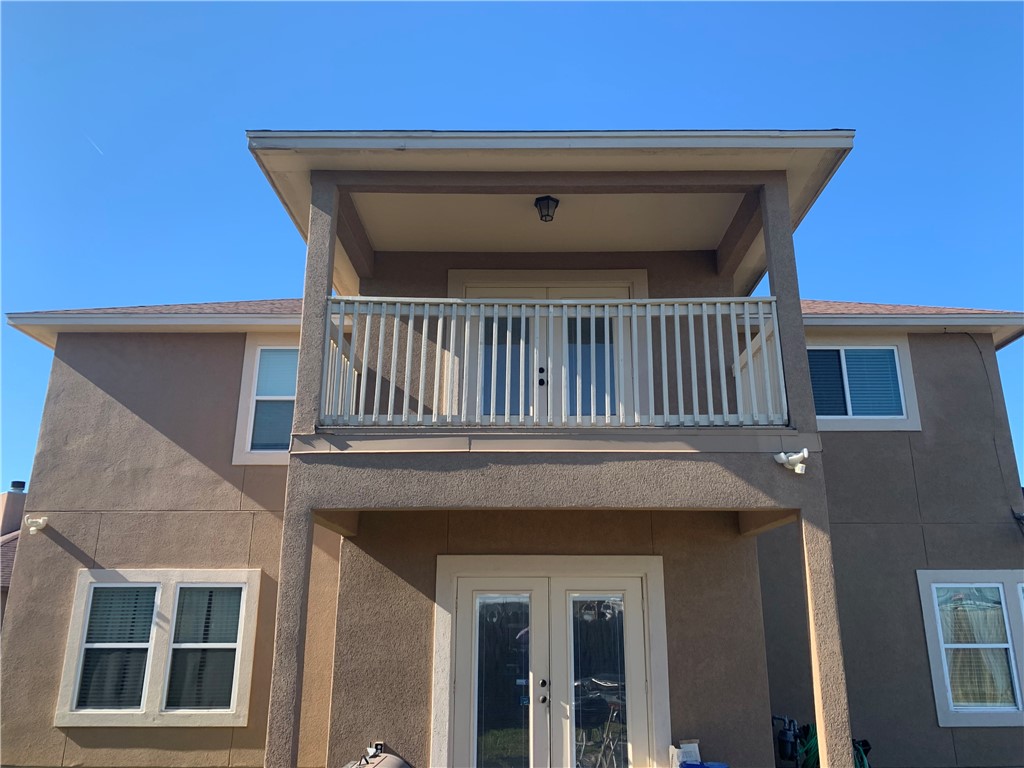 3730 Lake McQueeney Ct Laundry - If you have additional questions regarding 3730 Lake McQueeney Court  in Robstown or would like to tour the property with us call 800-660-1022 and reference MLS# 411833.