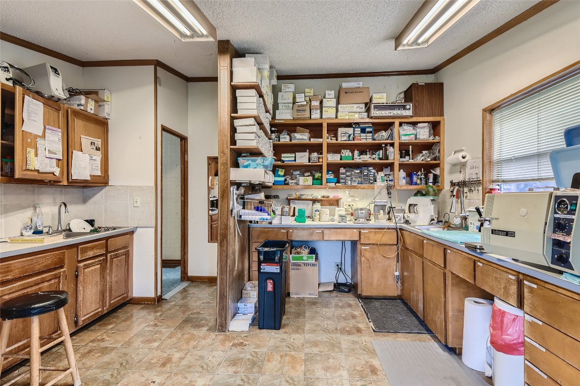 Lab area - If you have additional questions regarding 915 W F M Road 1626  in Manchaca or would like to tour the property with us call 800-660-1022 and reference MLS# 6678882.
