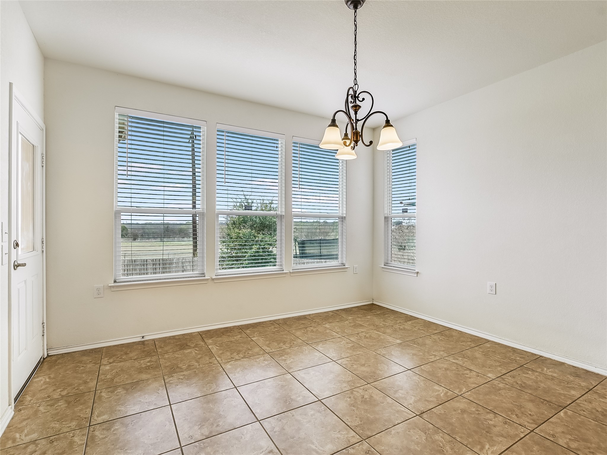 If you have additional questions regarding 7423 Magnolia Bluff  in San Antonio or would like to tour the property with us call 800-660-1022 and reference MLS# 10610814.