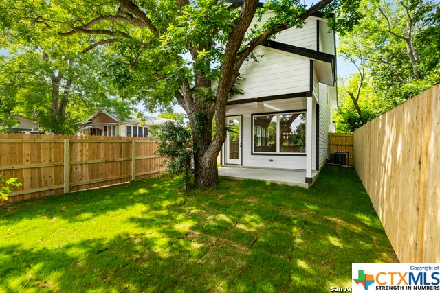 214 connelly Street Street San Antonio TX 78203