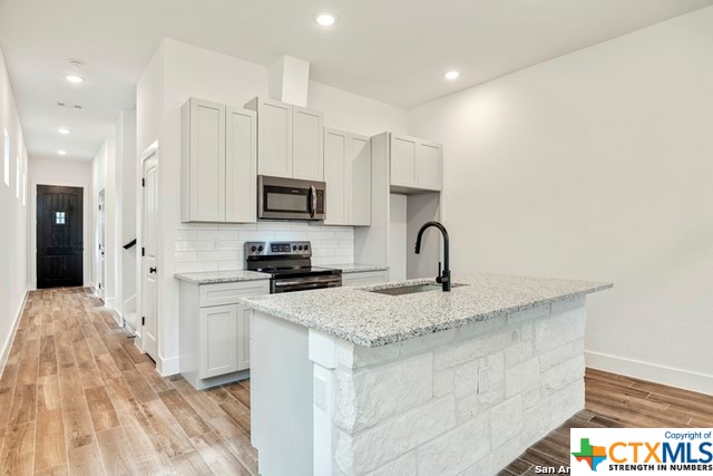 If you have additional questions regarding 214 connelly Street  in San Antonio or would like to tour the property with us call 800-660-1022 and reference MLS# 499989.