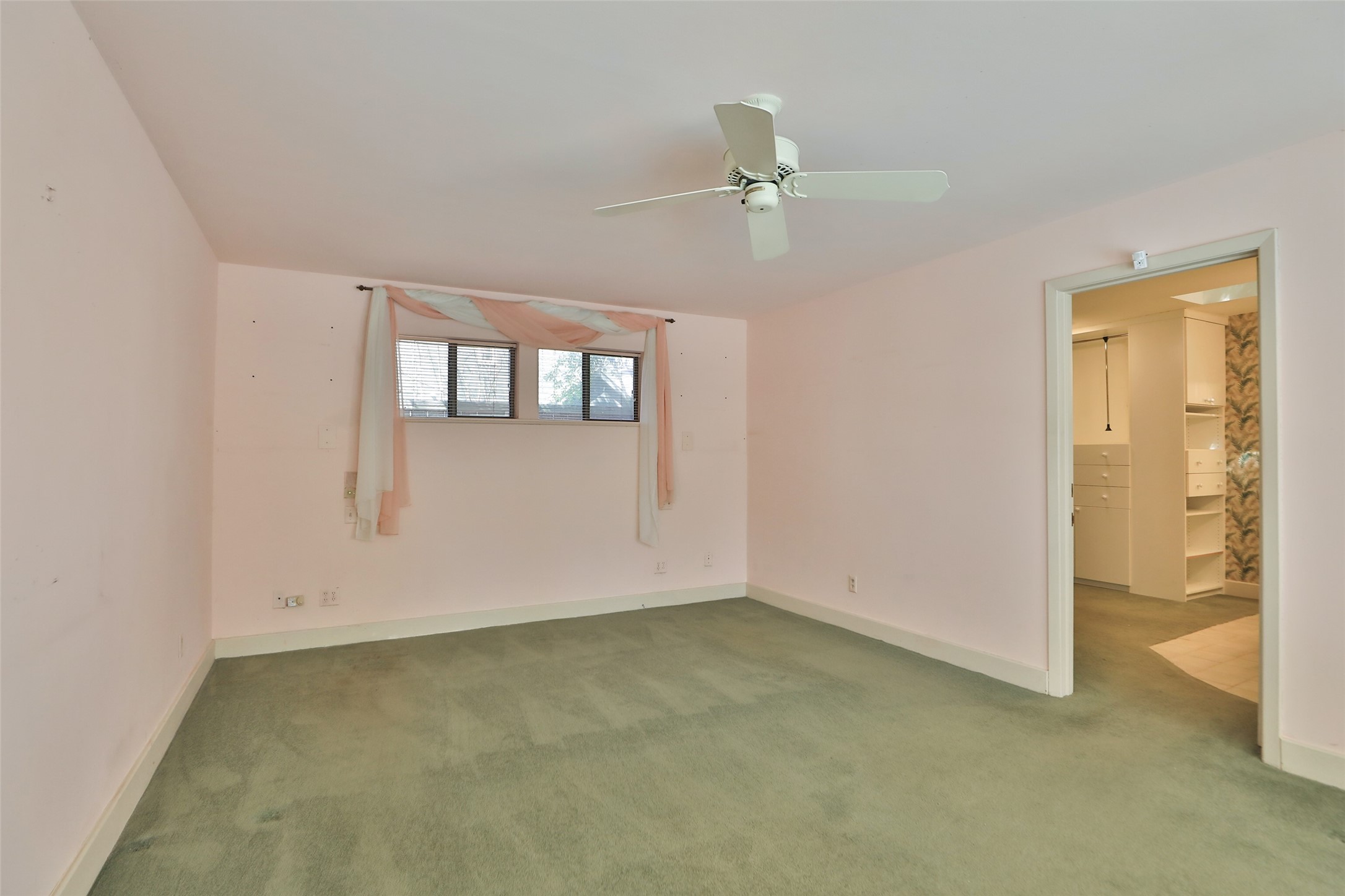 Primary Room other view Virtual Staging - If you have additional questions regarding 1918 Milford Street  in Houston or would like to tour the property with us call 800-660-1022 and reference MLS# 43411584.