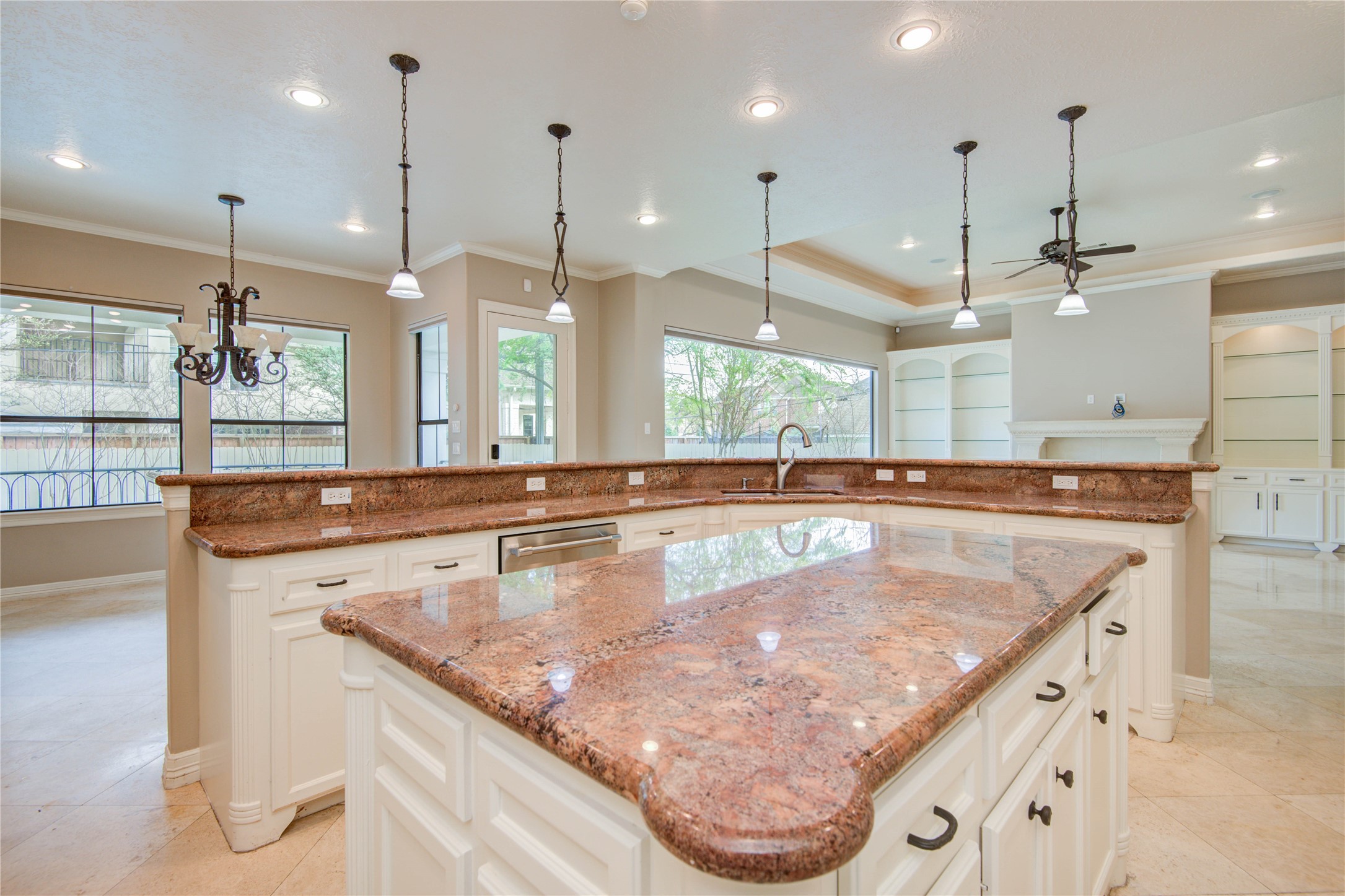4602 Holt Street Street Bellaire TX 77401