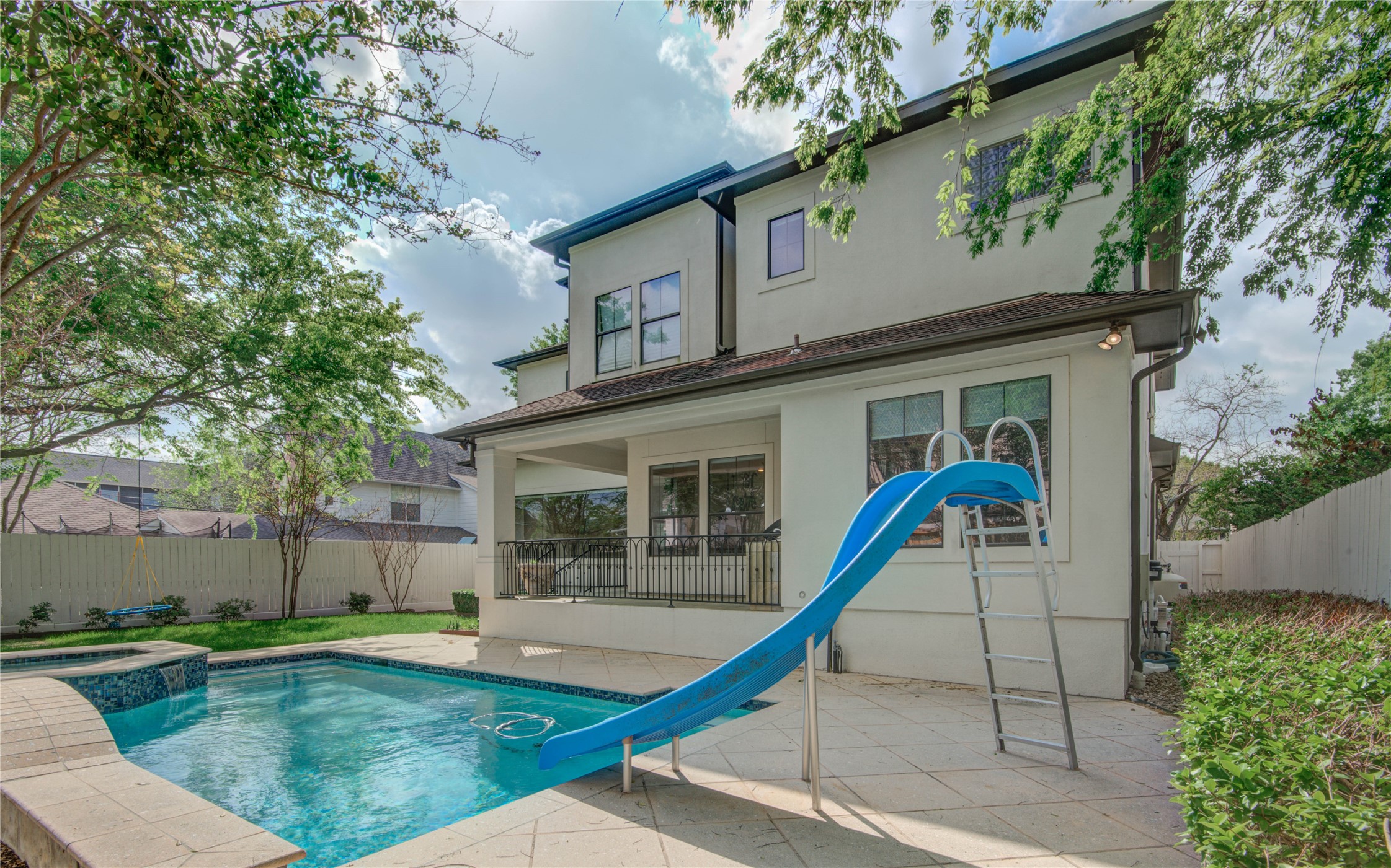 If you have additional questions regarding 4602 Holt Street  in Bellaire or would like to tour the property with us call 800-660-1022 and reference MLS# 95627903.