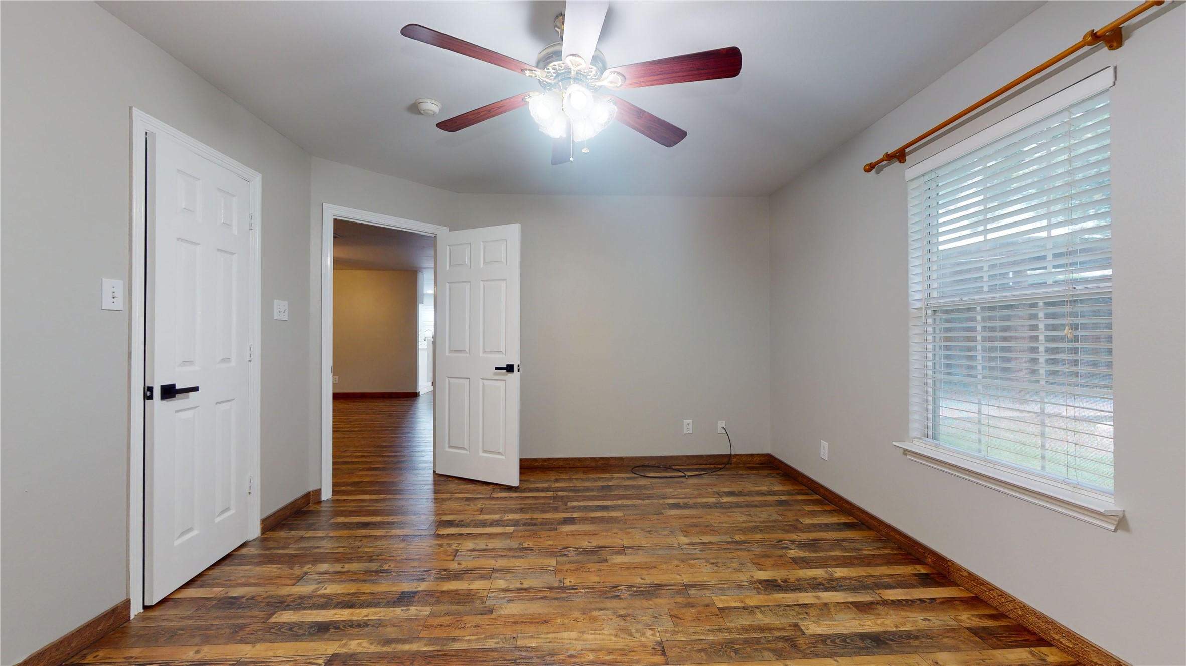 604 Front Street NW Street Sealy TX 77474