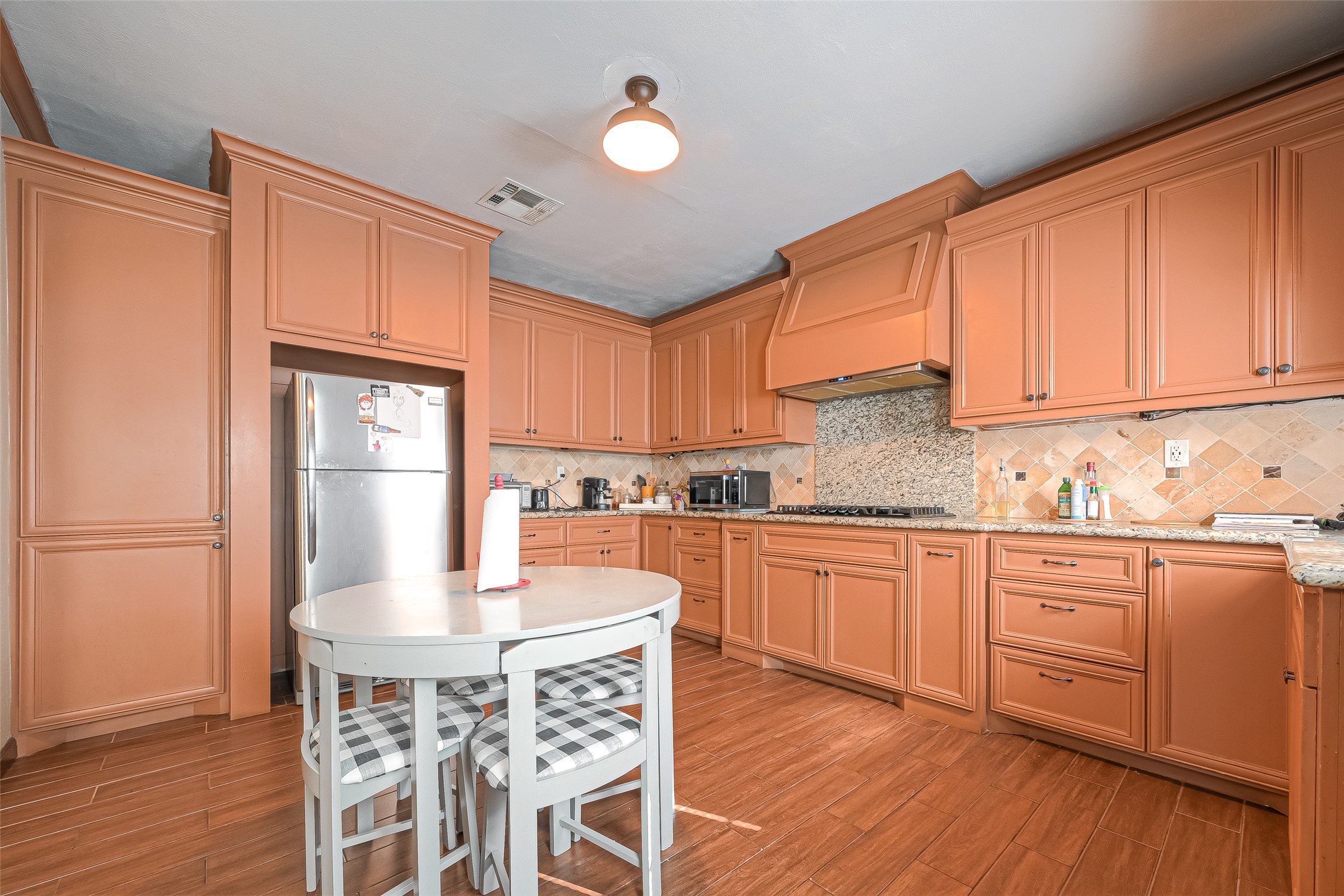 122 W Sterling Street Street Baytown TX 77520