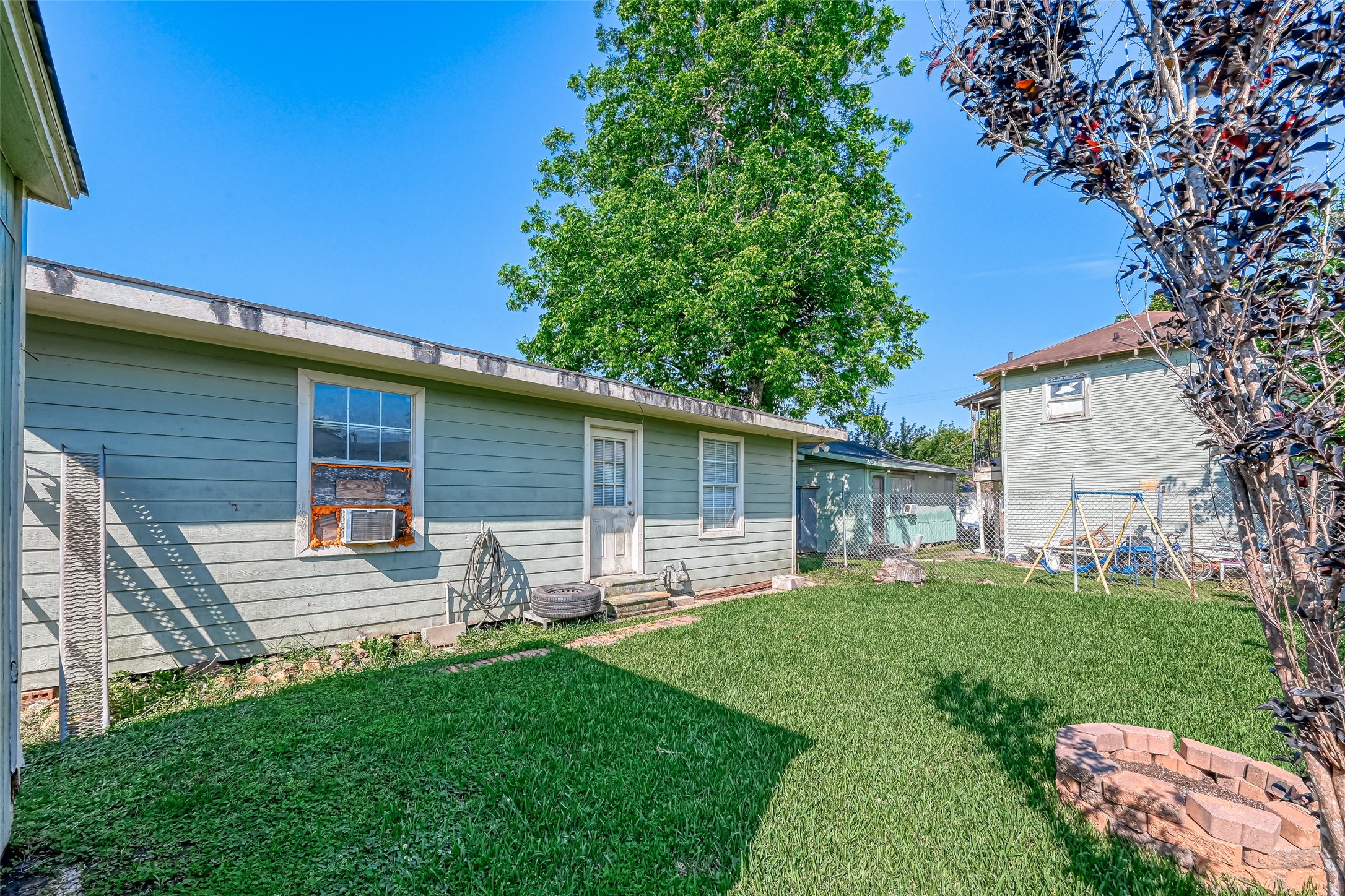 122 W Sterling Street Street Baytown TX 77520