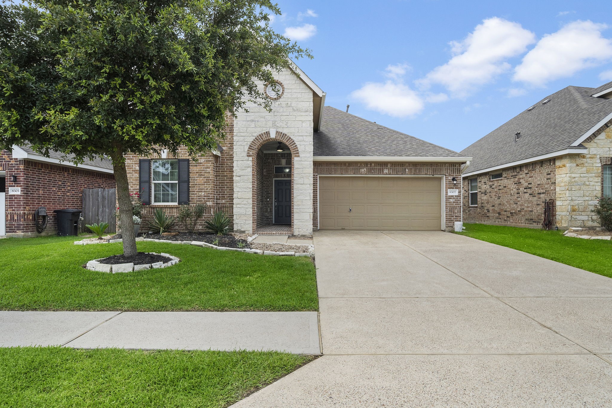 This home for sale boasts exceptional curb appeal. - If you have additional questions regarding 8307 Egret Bay Circle  in Baytown or would like to tour the property with us call 800-660-1022 and reference MLS# 61311135.
