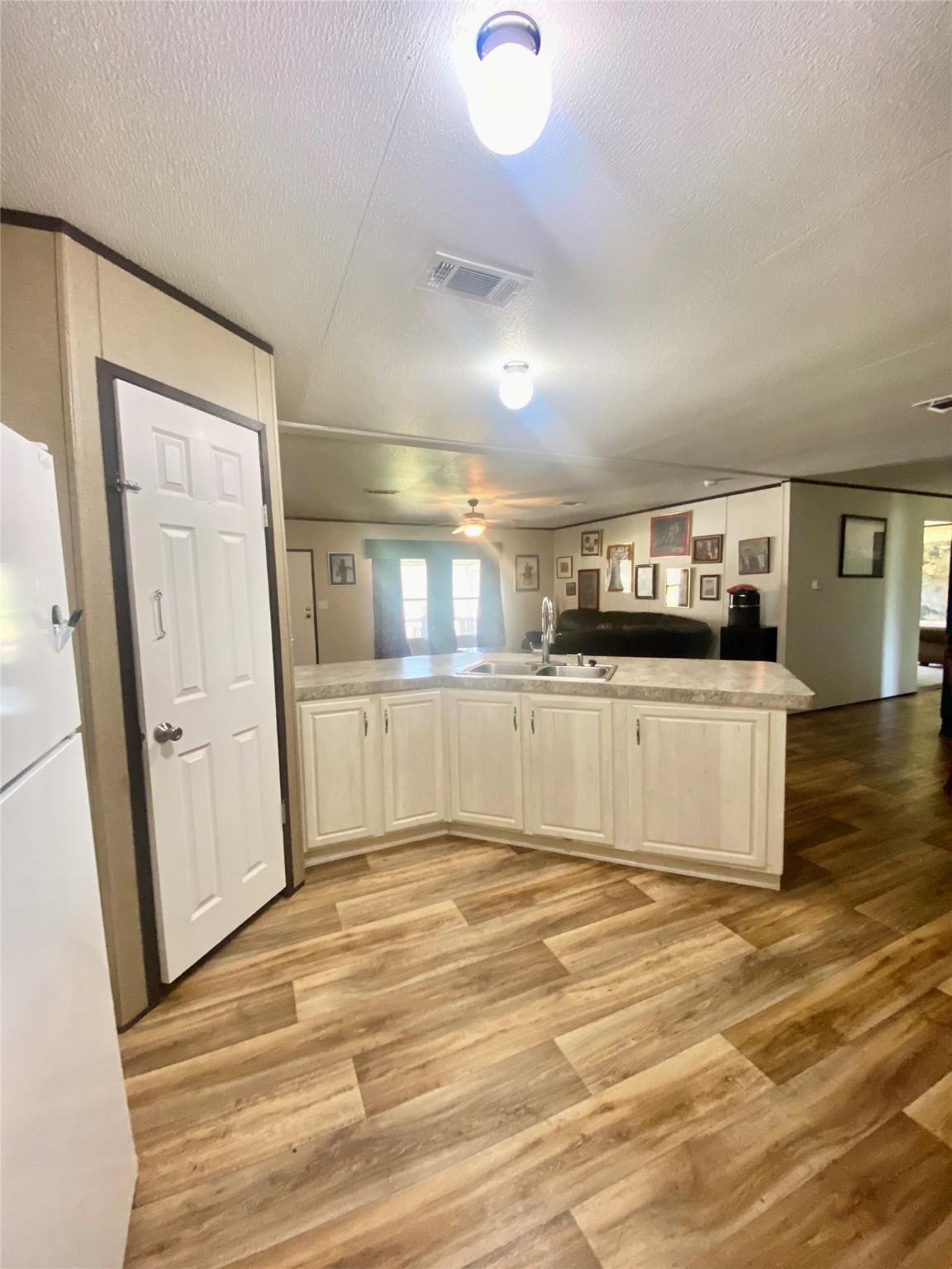 2919 Railwood Street Street Baytown TX 77521