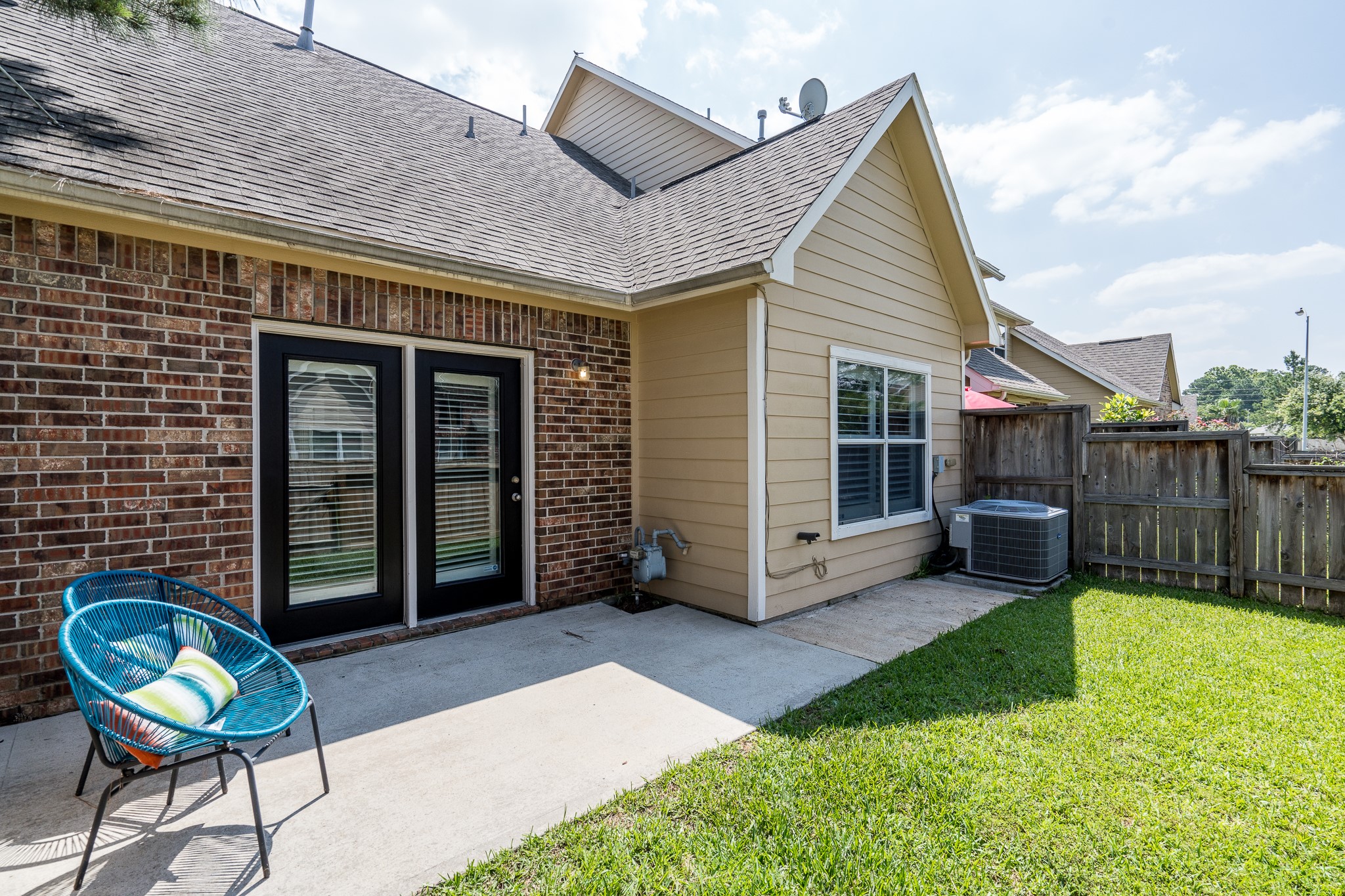 Continue the party outside on the patio. - If you have additional questions regarding 10602 Primo Place  in Spring or would like to tour the property with us call 800-660-1022 and reference MLS# 97178792.