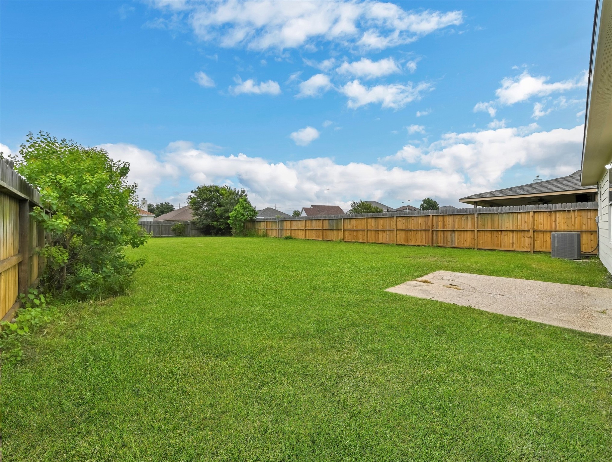 fenced back yard - If you have additional questions regarding 14915 Sparks Court  in Baytown or would like to tour the property with us call 800-660-1022 and reference MLS# 16989734.