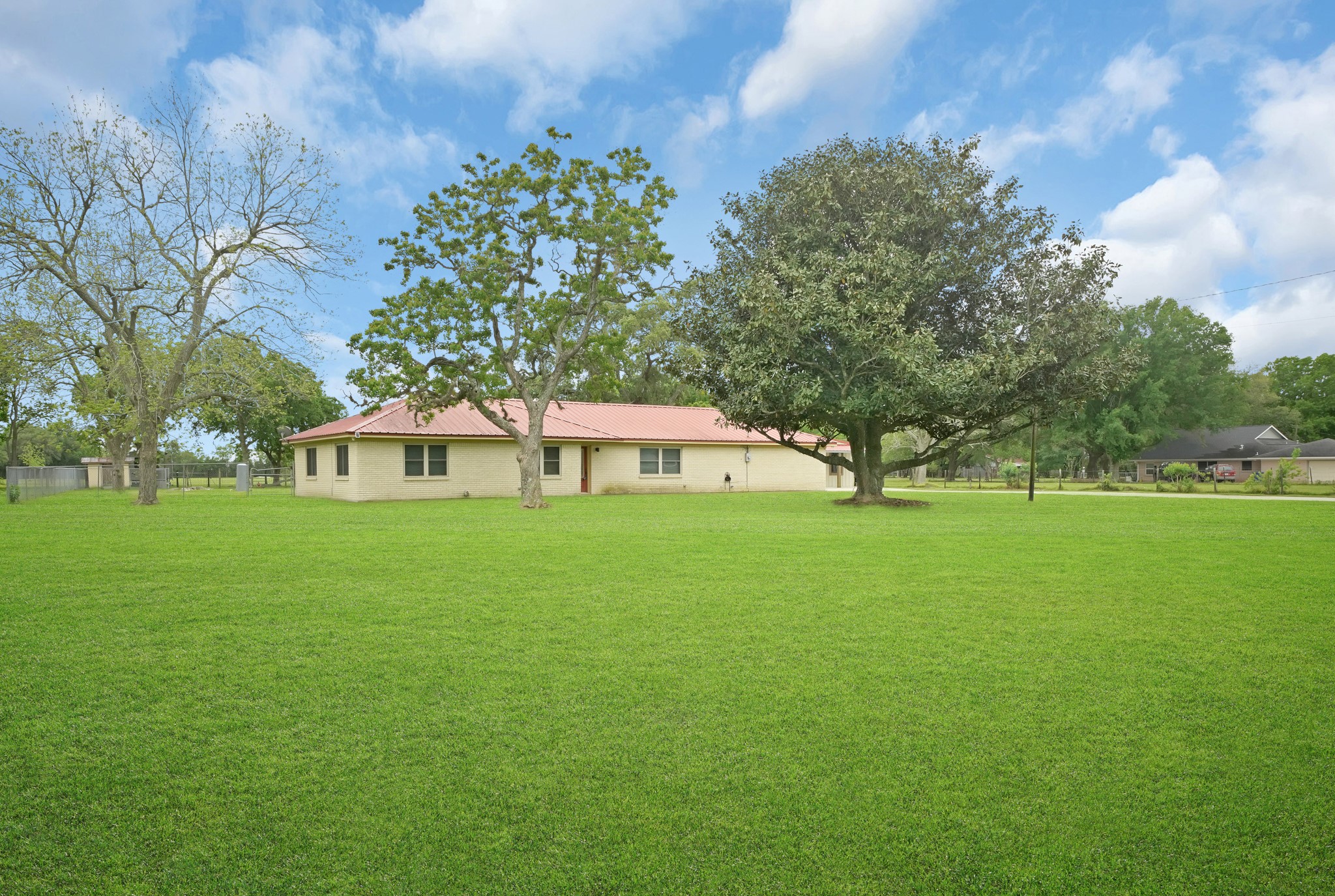 If you have additional questions regarding 312 E Cedar Bayou Lynchburg Road  in Baytown or would like to tour the property with us call 800-660-1022 and reference MLS# 20774857.