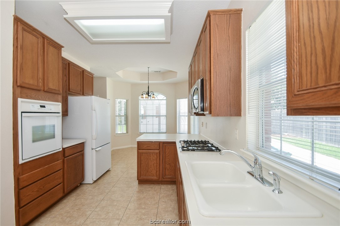 KITCHEN - If you have additional questions regarding 4420 IRONWOOD DR  in Baytown or would like to tour the property with us call 800-660-1022 and reference MLS# 23007425.