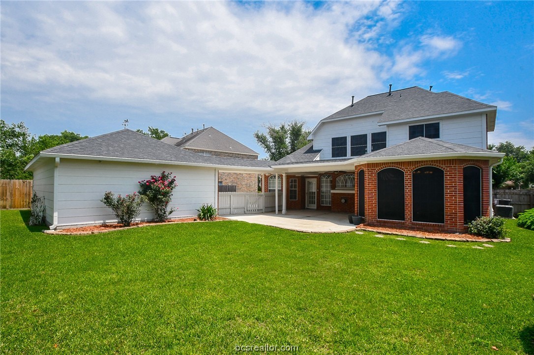BACKYARD 2 - If you have additional questions regarding 4420 IRONWOOD DR  in Baytown or would like to tour the property with us call 800-660-1022 and reference MLS# 23007425.