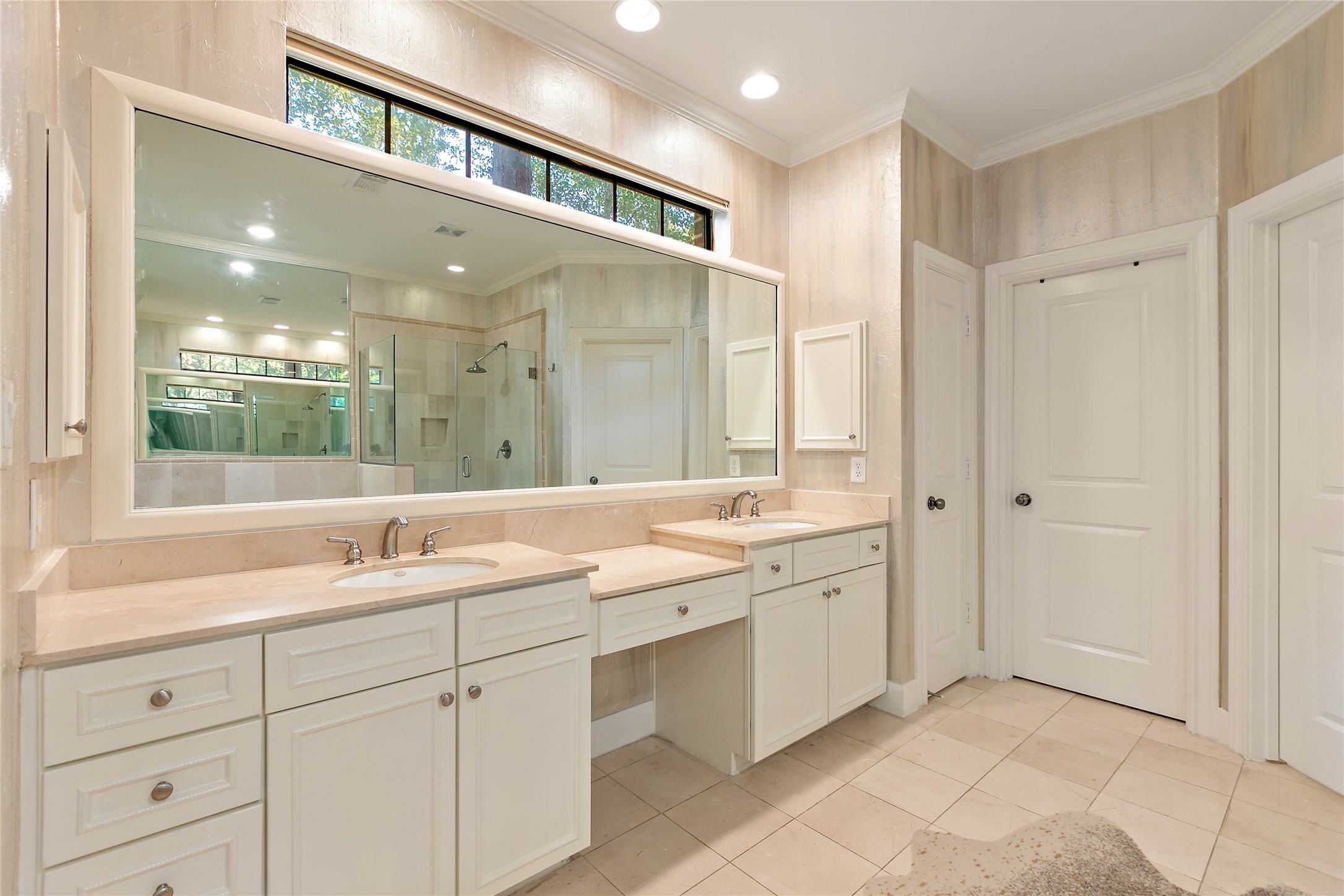 54 Riva Row Row Spring TX 77380